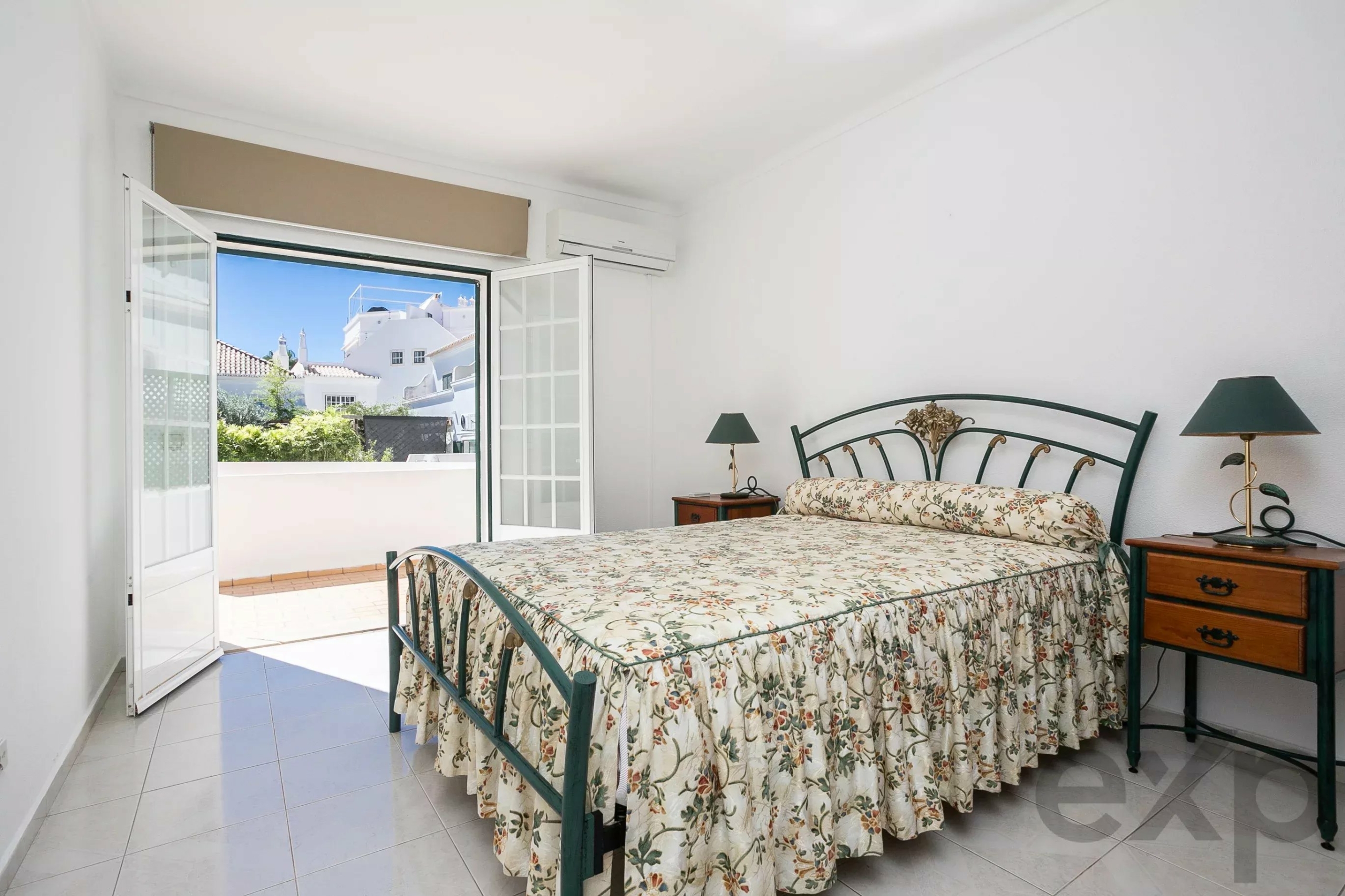 Cabanas Village – T2 mit Terrasse und Pool