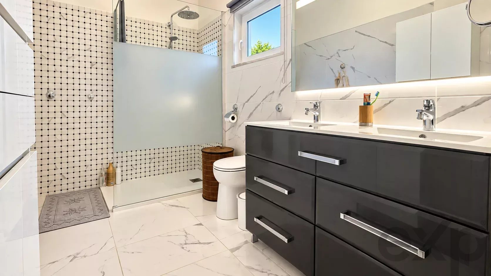 Villa de 4 chambres avec piscine sur un terrain de 1.640 m²