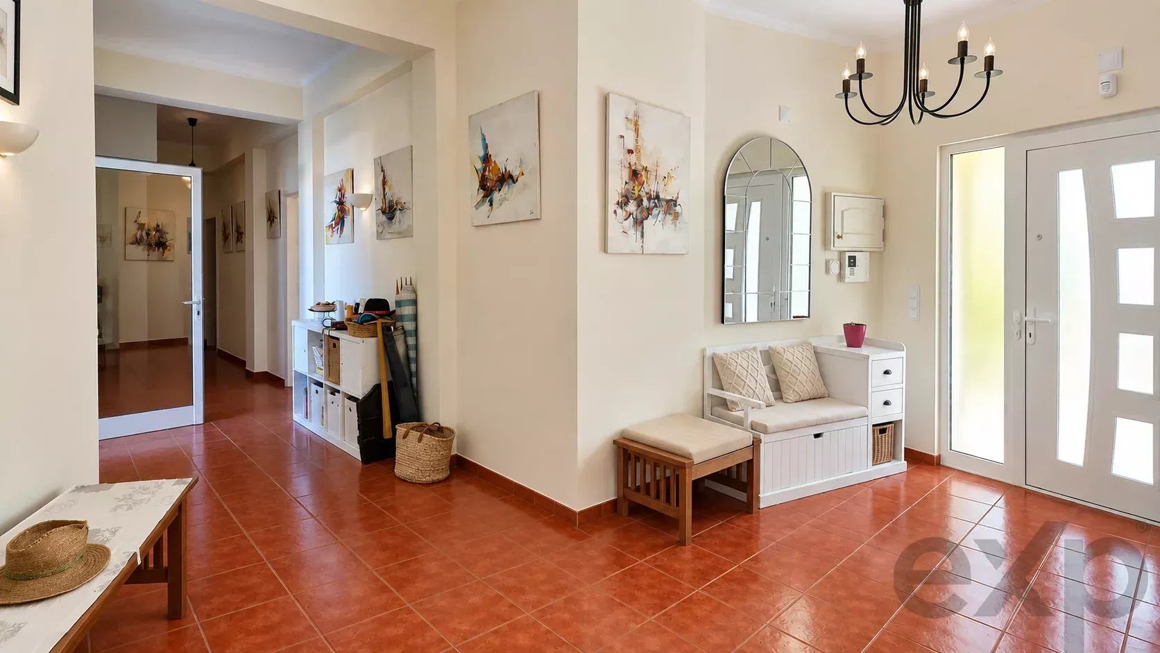 Villa de 4 chambres avec piscine sur un terrain de 1.640 m²