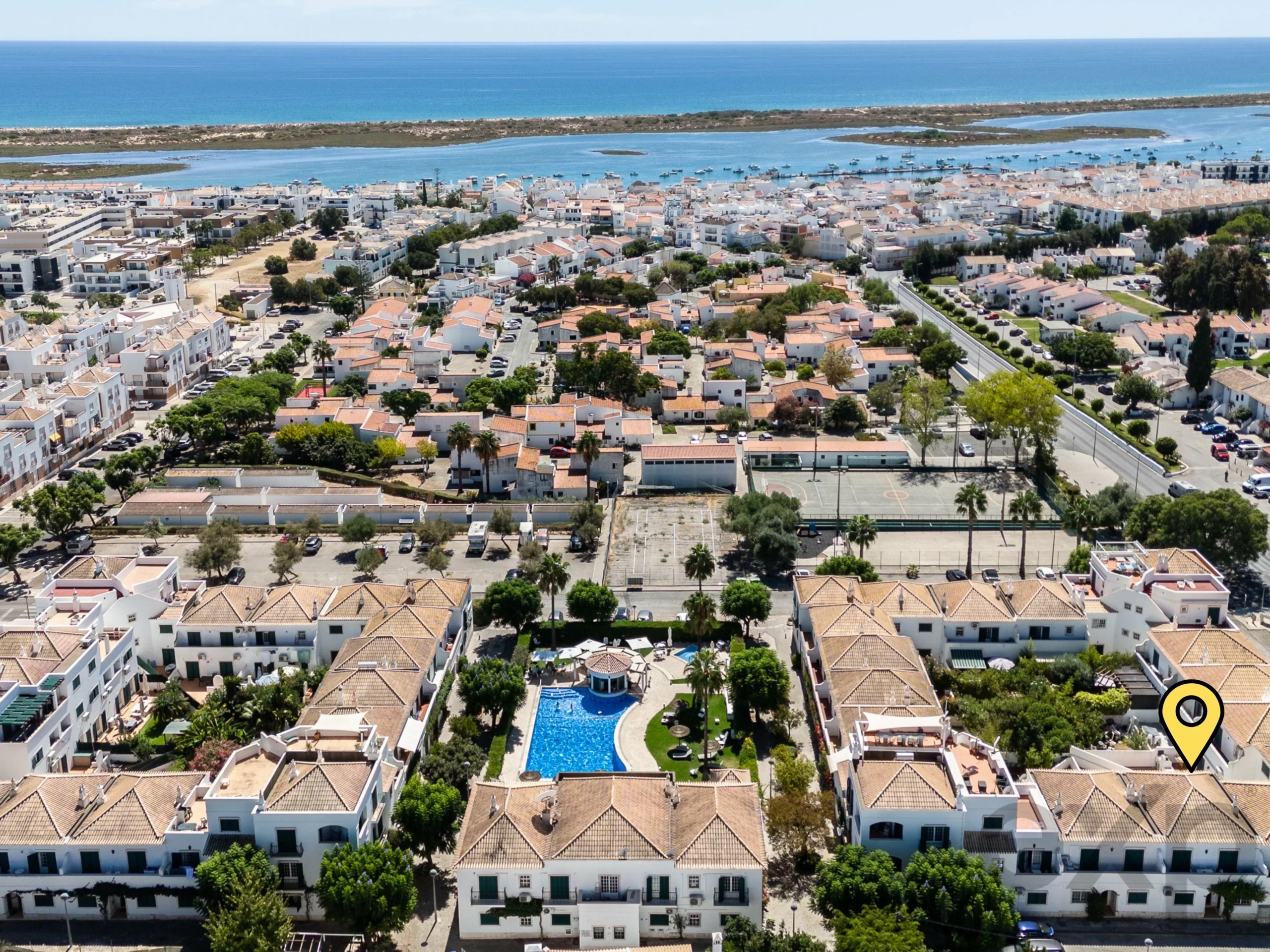 Cabanas Village – T2 mit Terrasse und Pool
