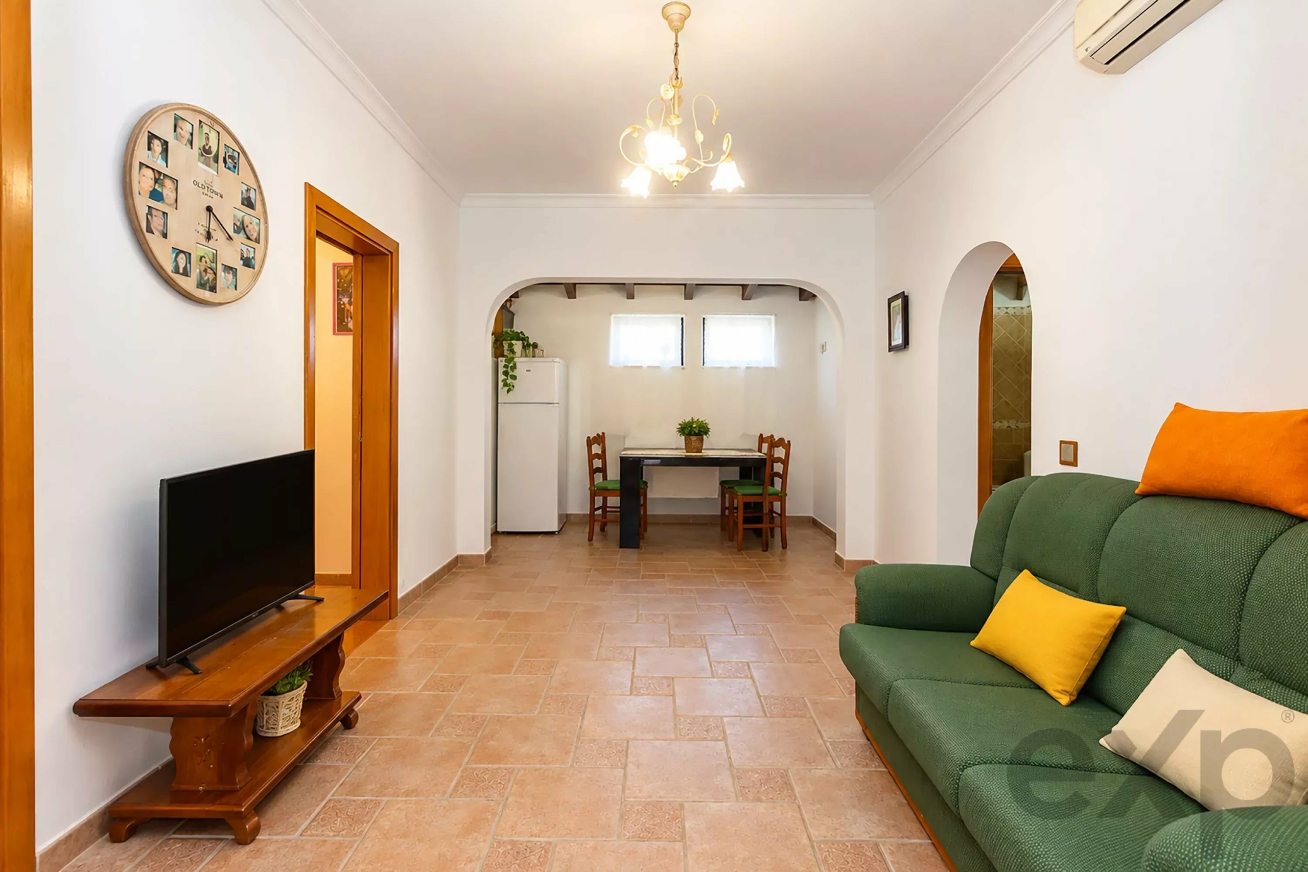 3-bedroom house with a separate studio next to the Ria Formosa