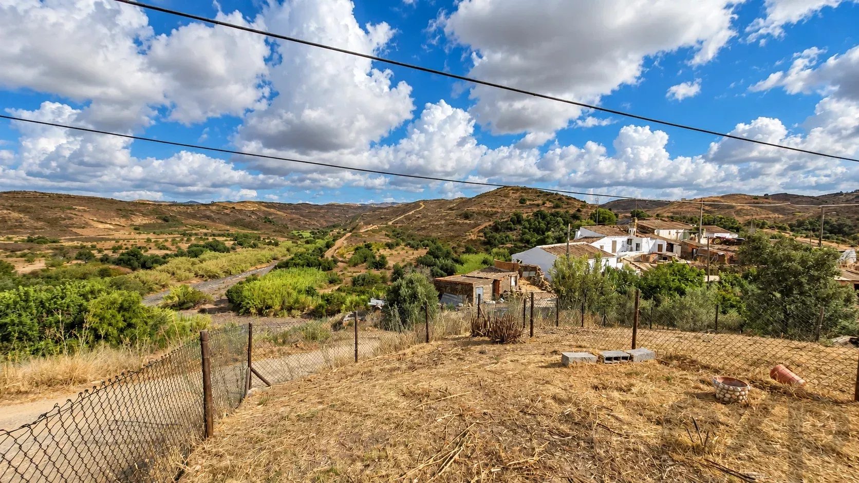 Two Independent Houses 10 minutes from Tavira