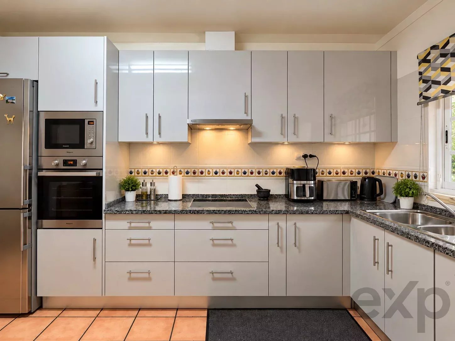 Single-story Housing in Monte São Miguel, Moncarapacho - Total Privacy and Panoramic Views