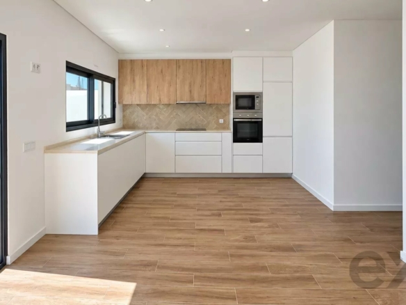 Maison neuve de 3 chambres à 5 minutes de la plage de Fuseta