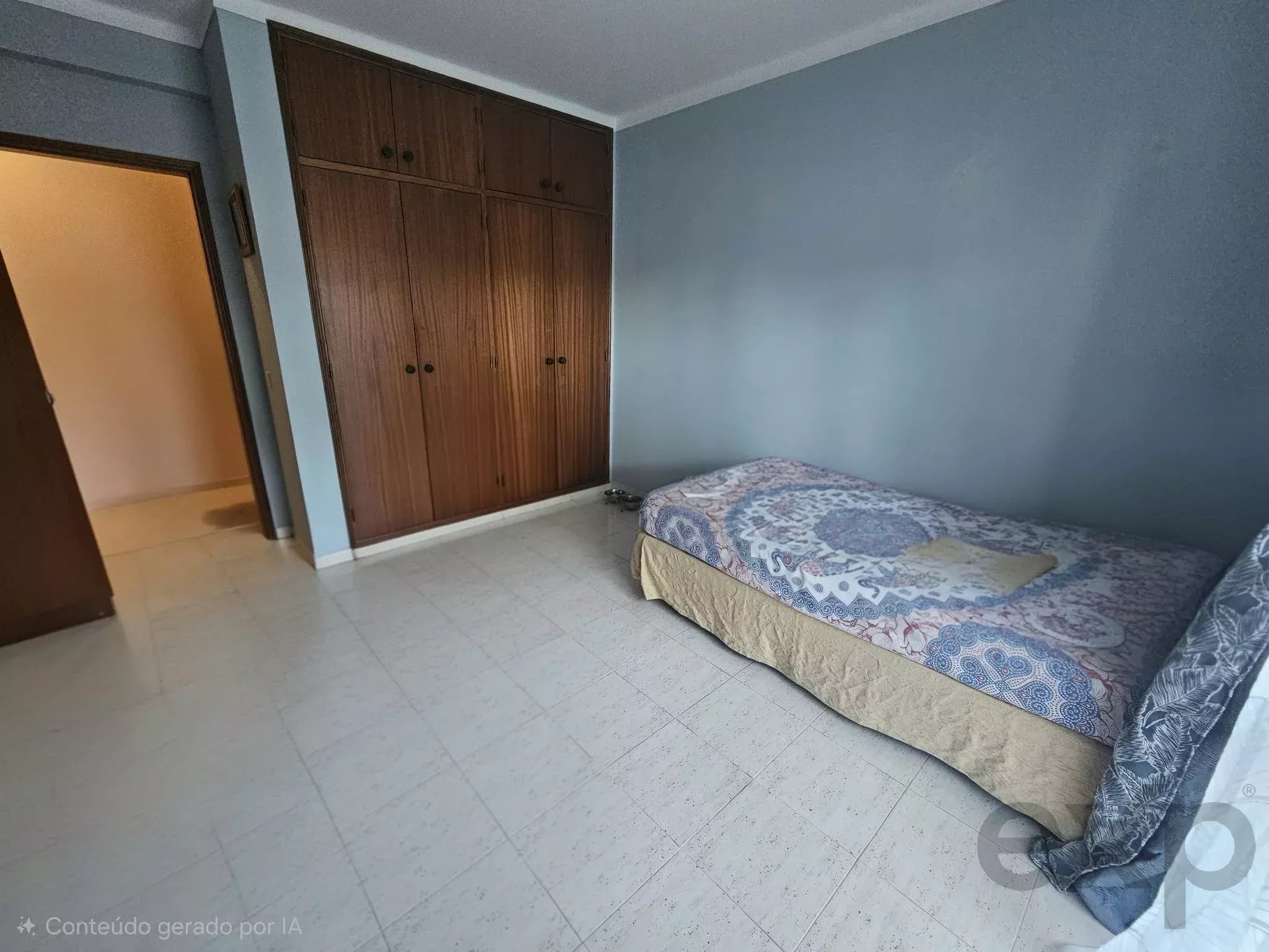 Maison 3+1 chambres avec garage à Olhão