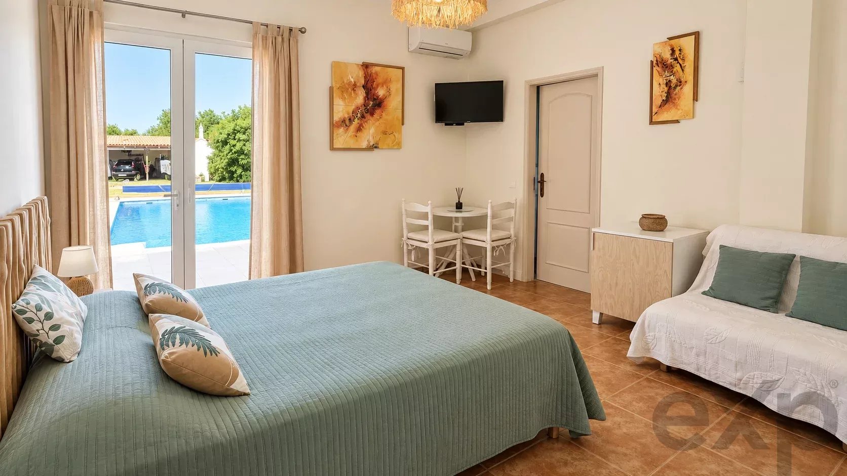Villa de 4 chambres avec piscine sur un terrain de 1.640 m²