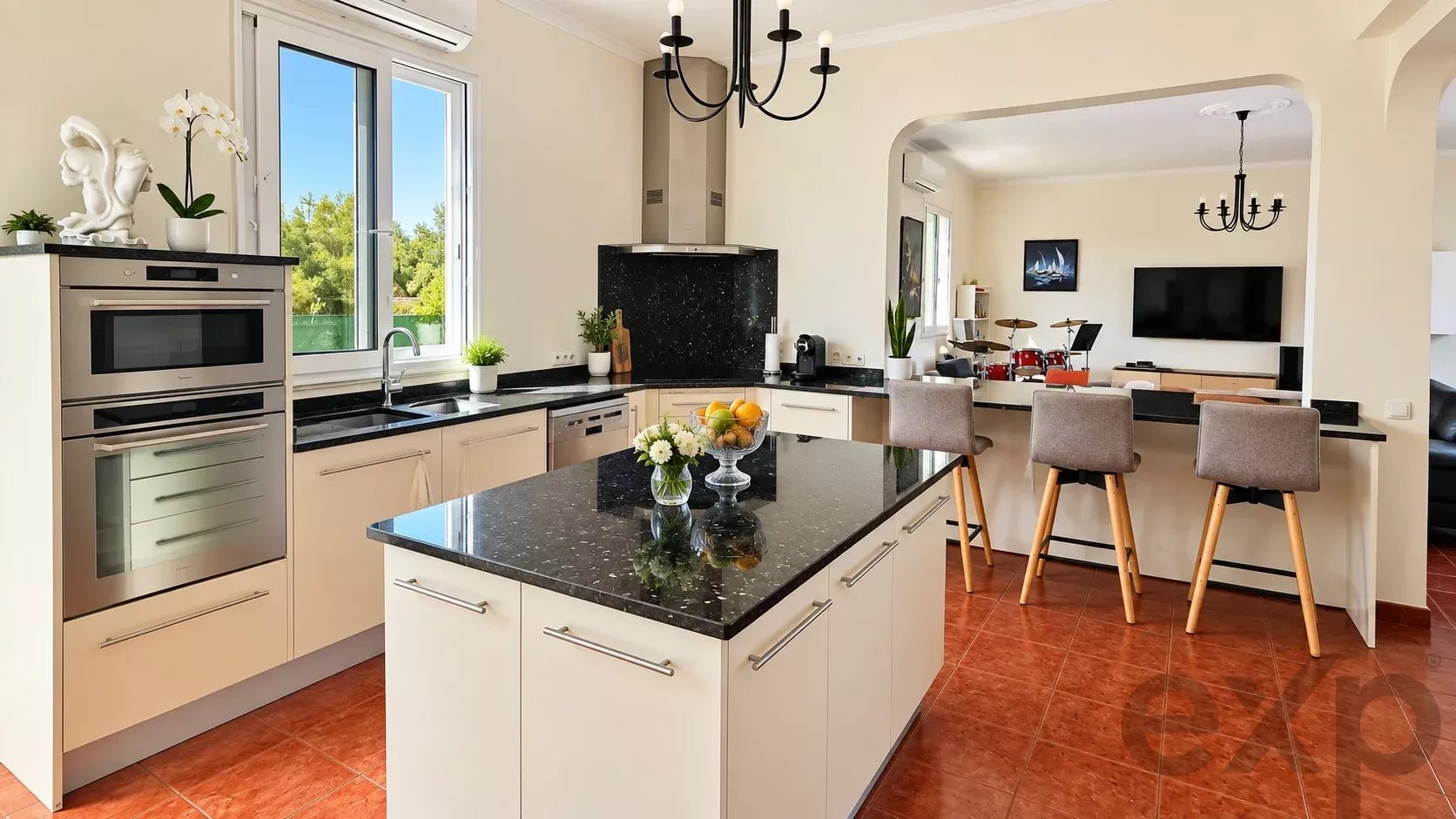 Villa de 4 chambres avec piscine sur un terrain de 1.640 m²