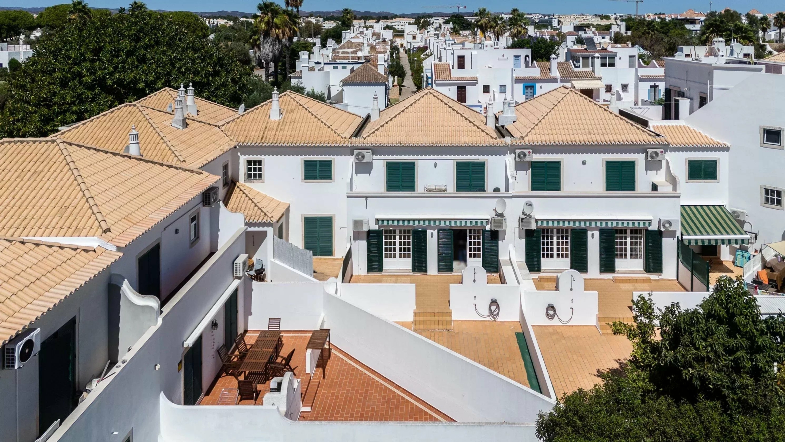 Cabanas Village – T2 mit Terrasse und Pool