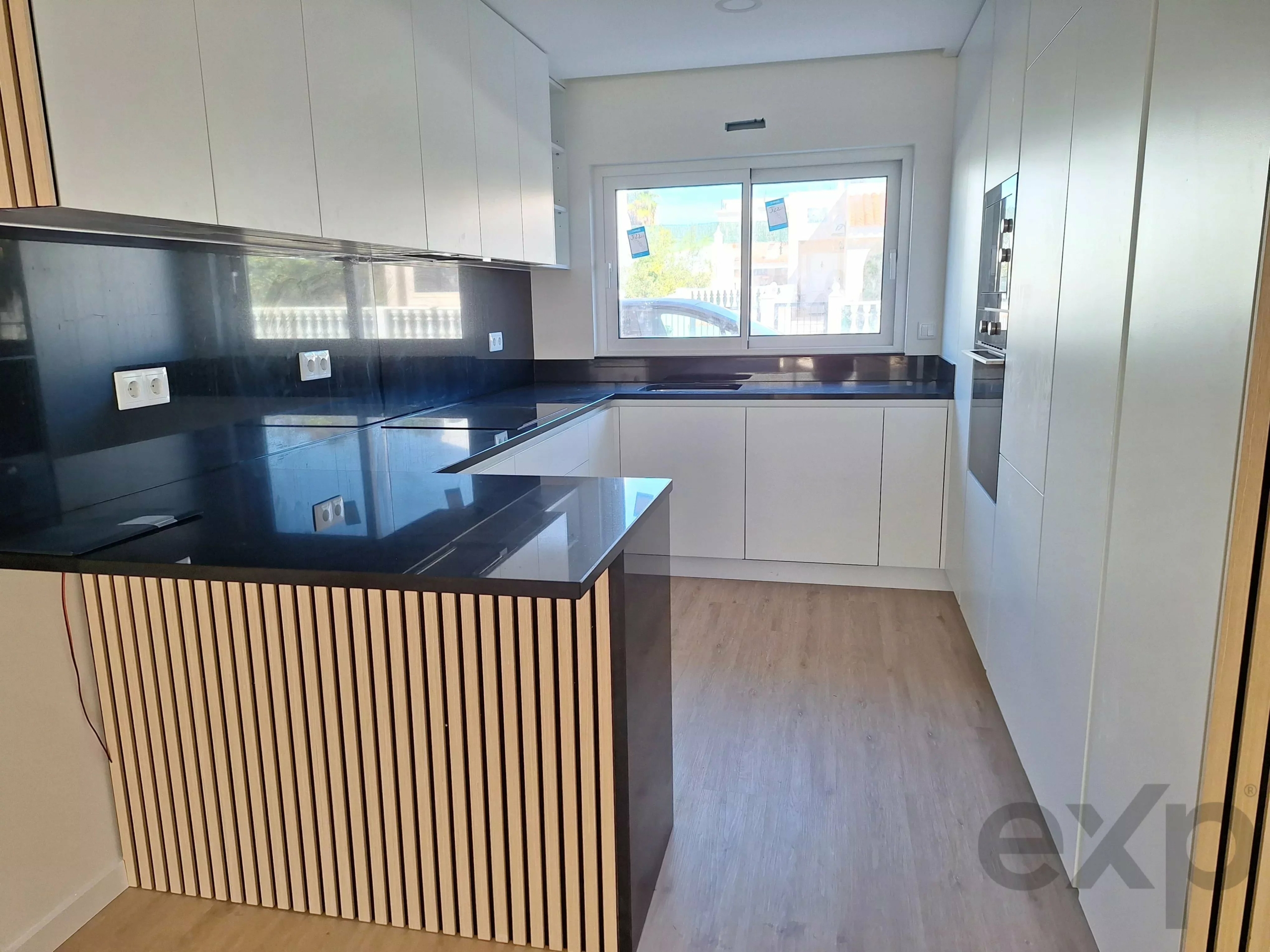 Zwei-Zimmer-Wohnung zu verkaufen