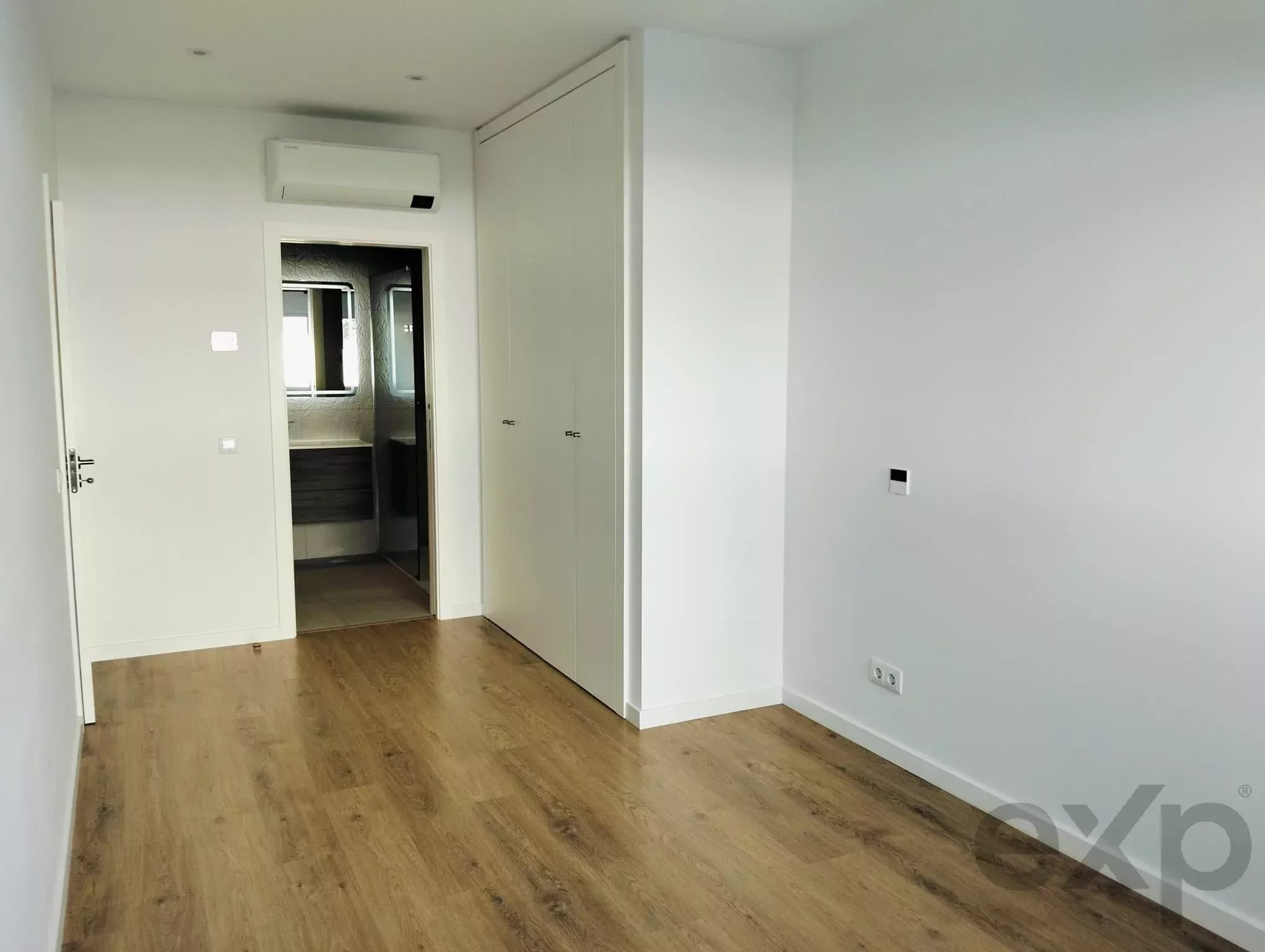 Semi-New 2-Bedroom Apartment in São Brás de Alportel - Faro - Algarve