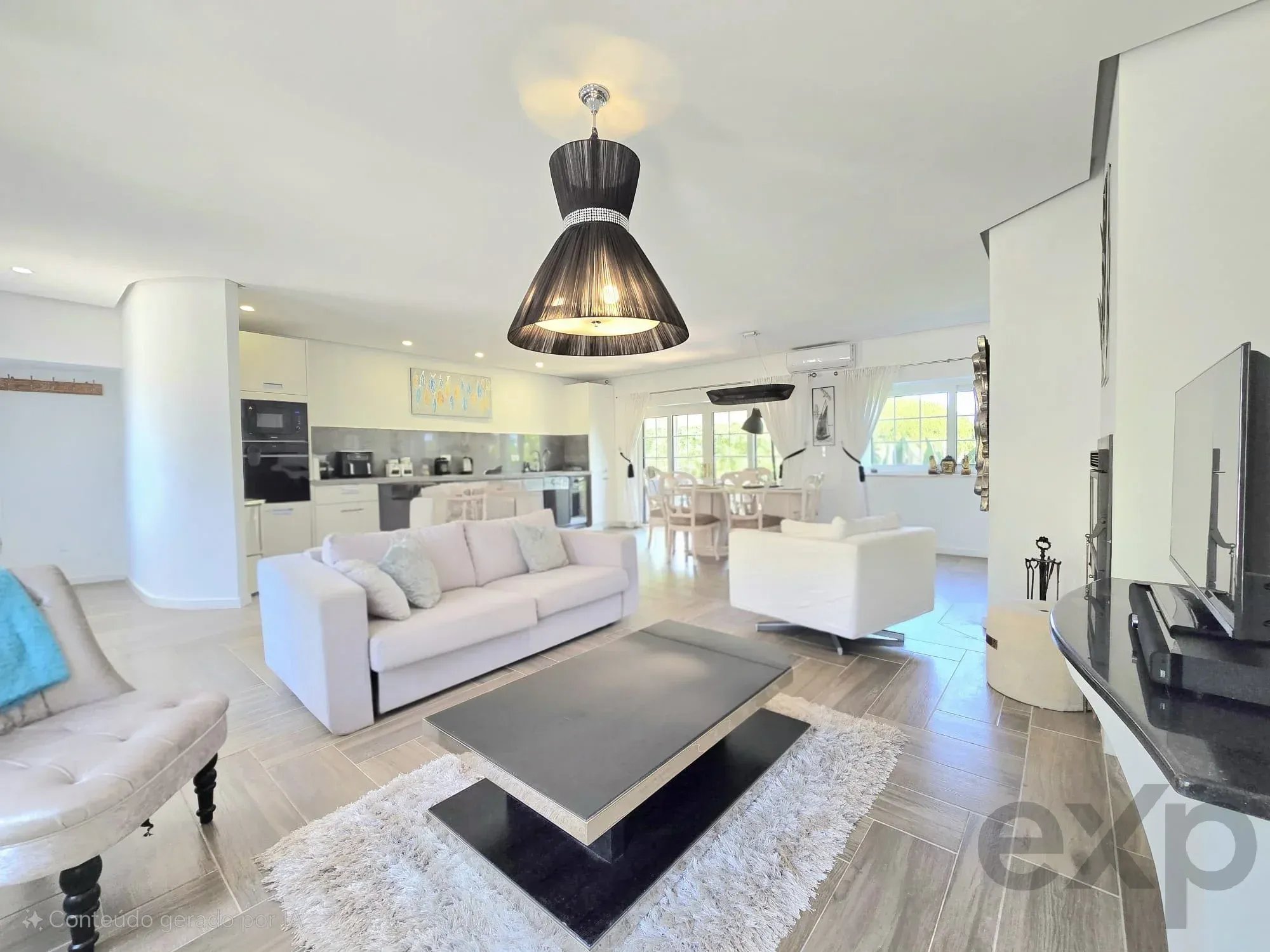 Three-bedroom villa with two-bedroom annexe, pool and countryside views in Carvoeiro