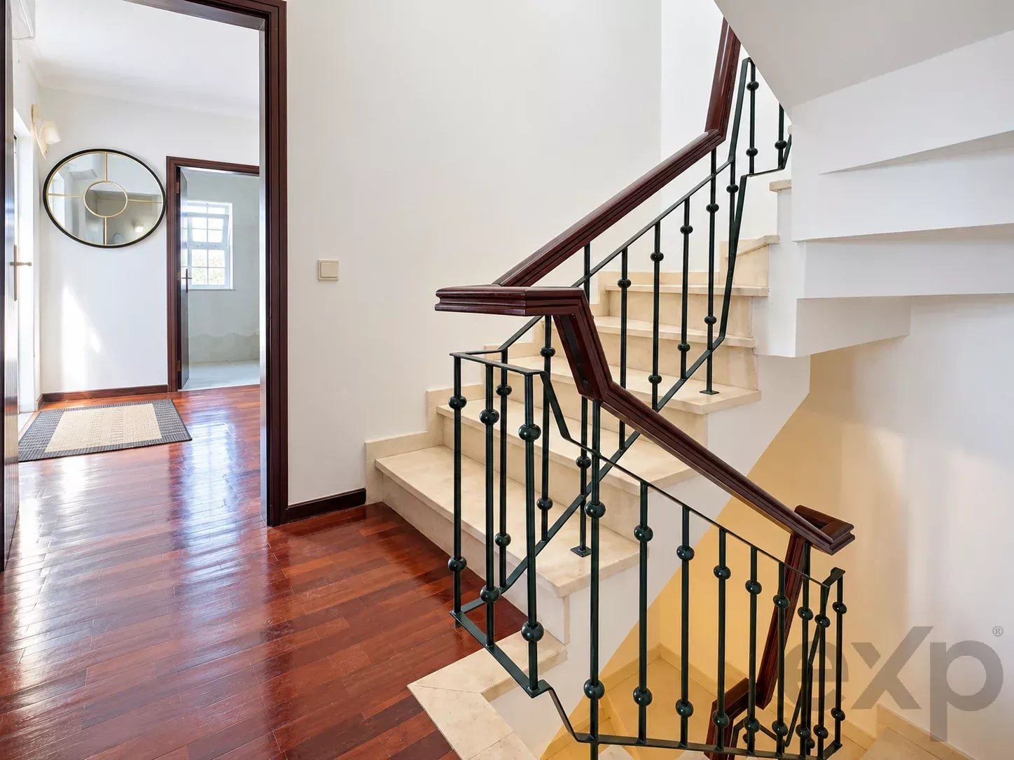 4-Bedroom Villa - Charm and Terraces with Views over the Ria Formosa