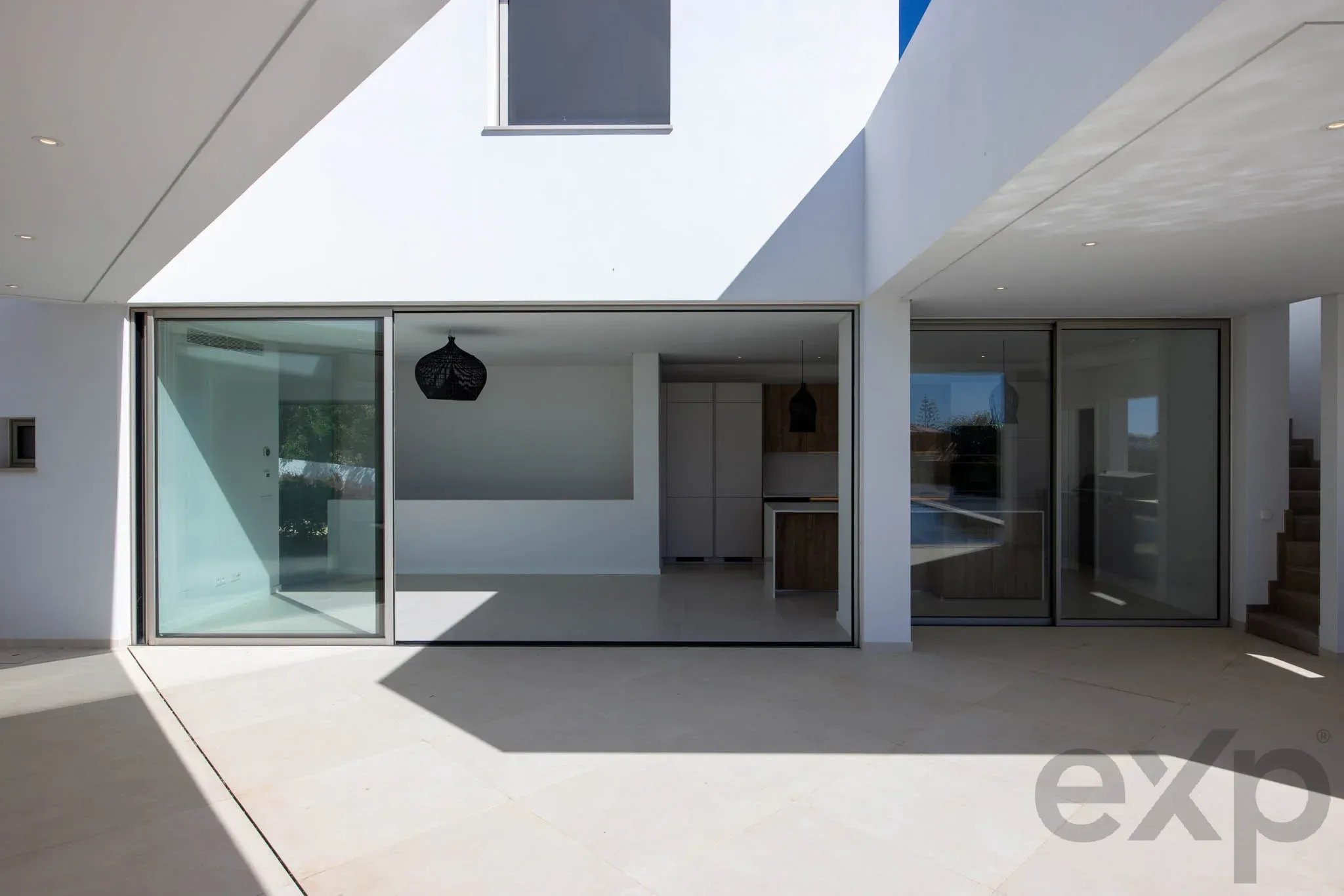 New 4-Bed Luxury Villa with Pool & Sauna, Lagos