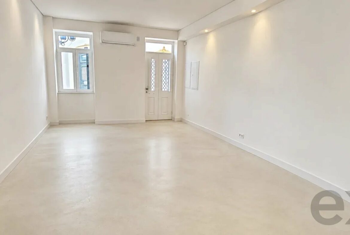 Maison jumelée T4 neuve au cœur du centre-ville d’Olhão, photo 1