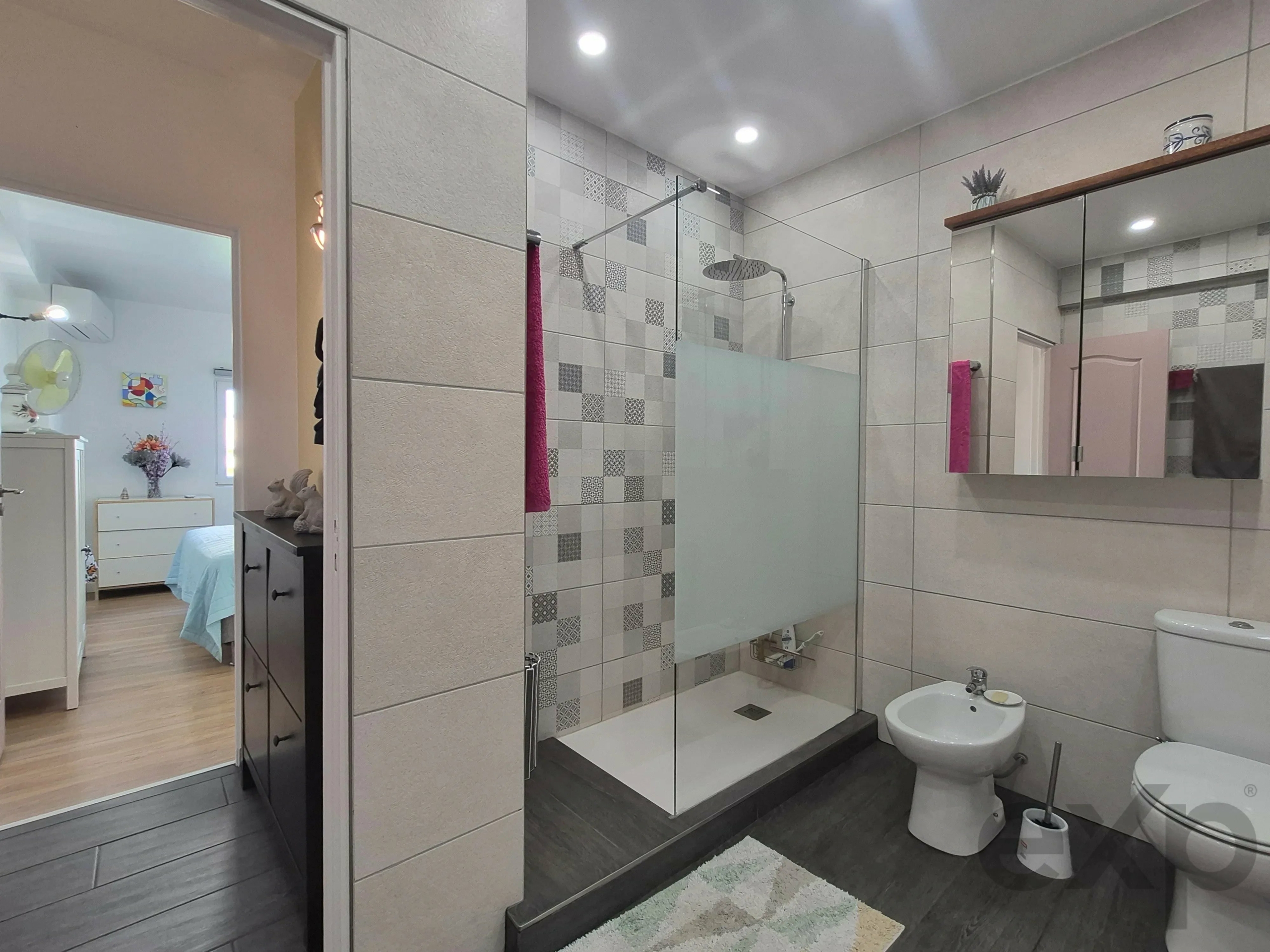Fully renovated and furnished one-bedroom apartment in Alvor