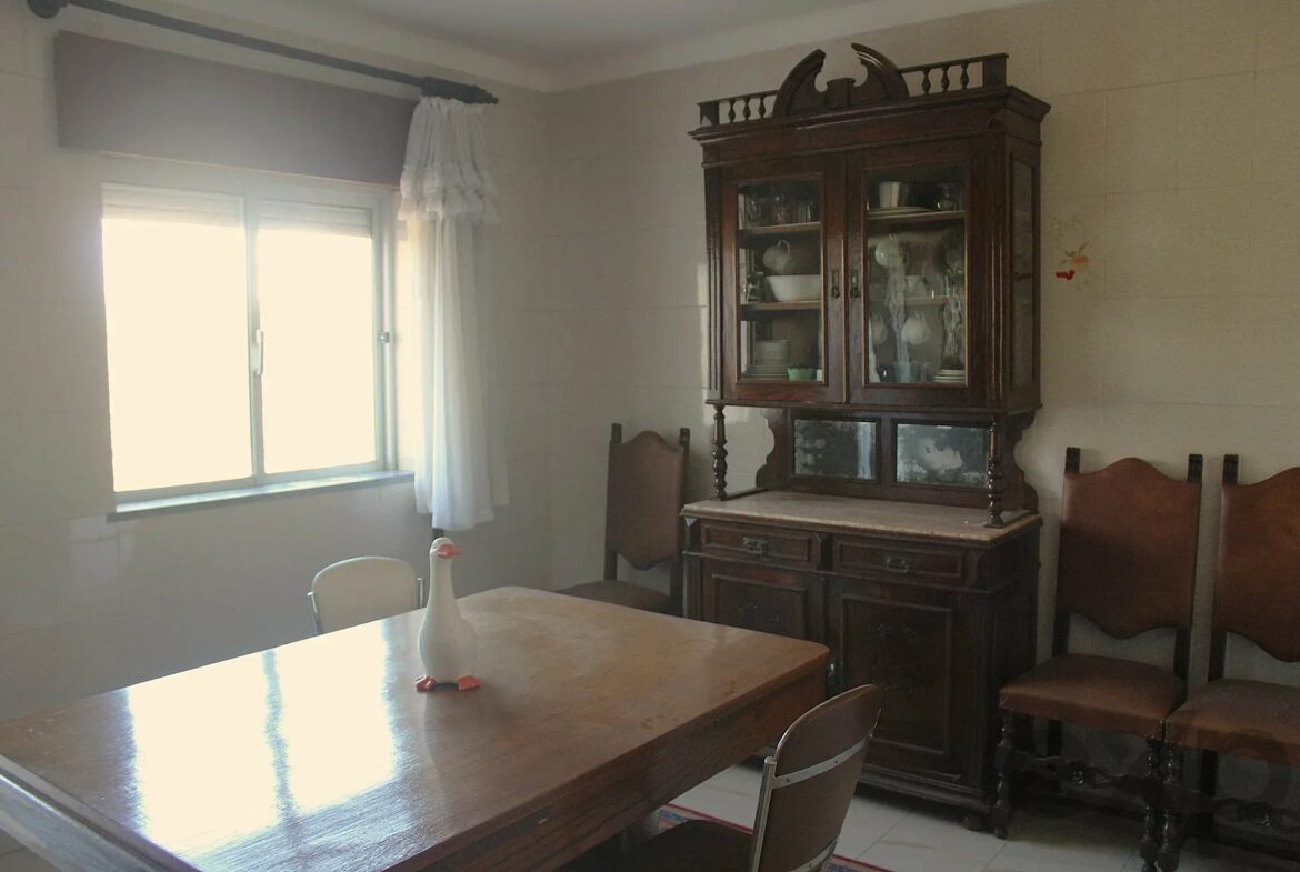 Two-Family House in Ferragudo - Charm, Space and Potential, photo 47