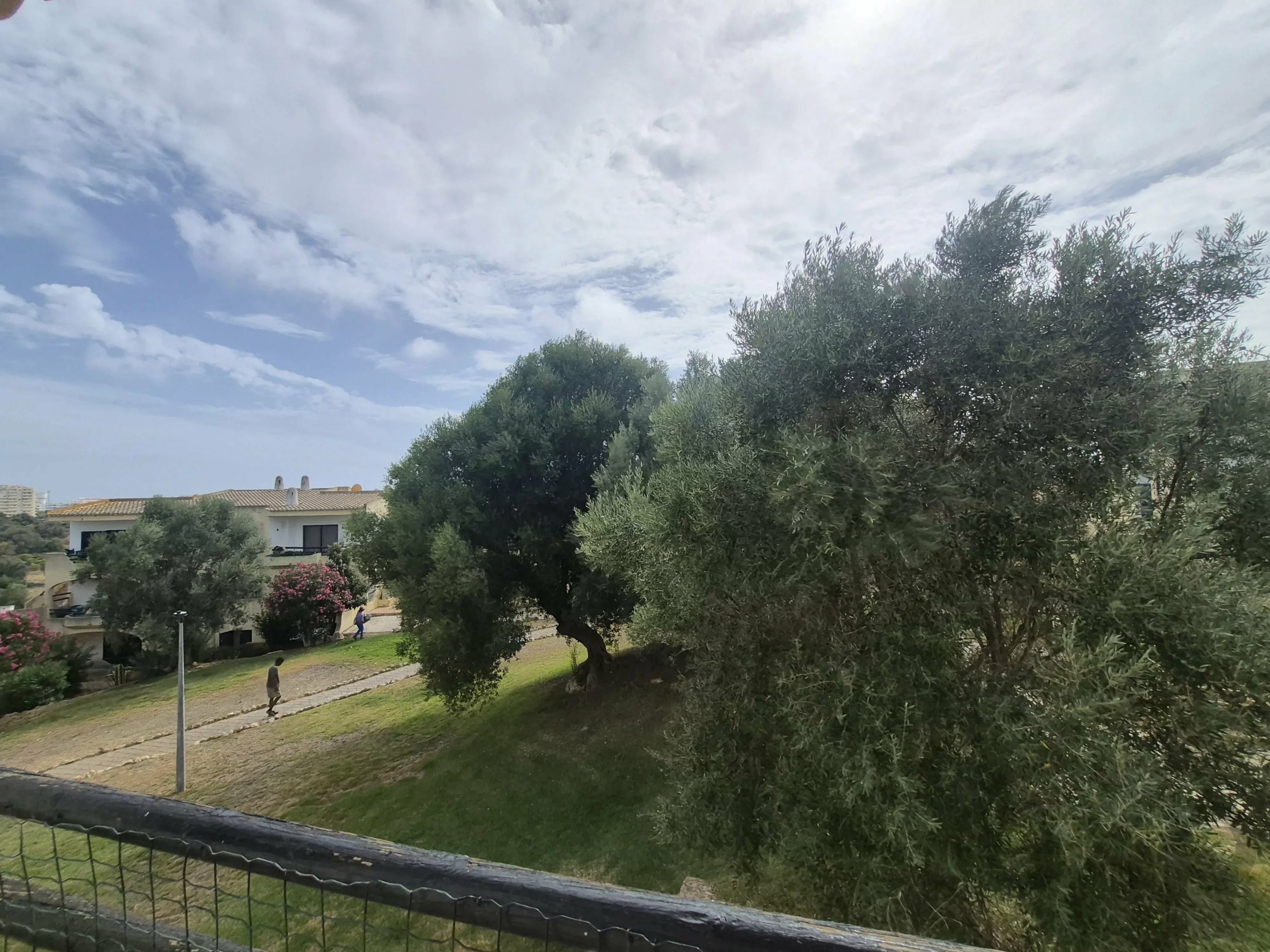 Bright south-facing one-bedroom apartment with balcony - Alvor