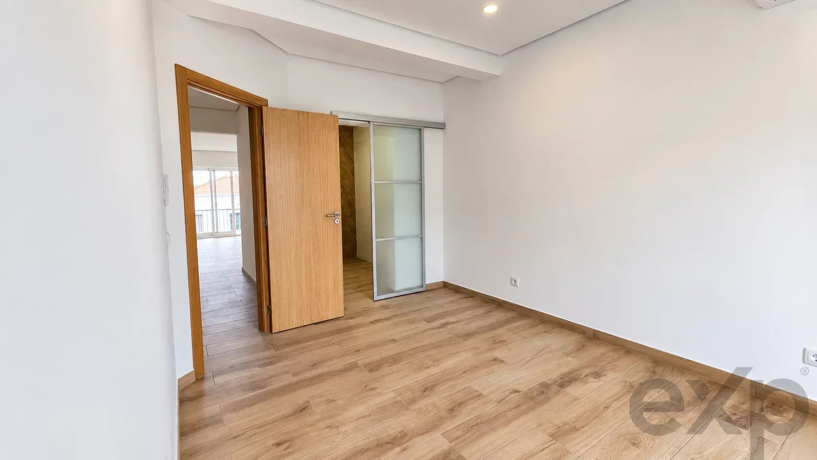 T2 renovated with suite and air conditioning in the center of Tavira