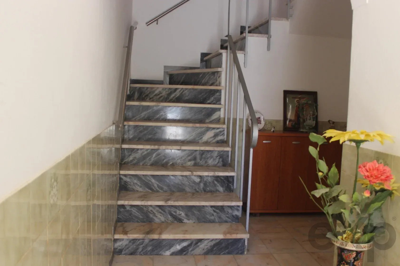 Two-Family House in Ferragudo - Charm, Space and Potential