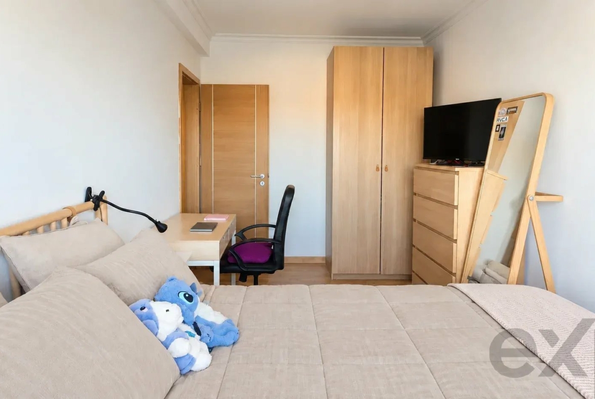 Bright three-bedroom apartment with two bathrooms in a central location, photo 12