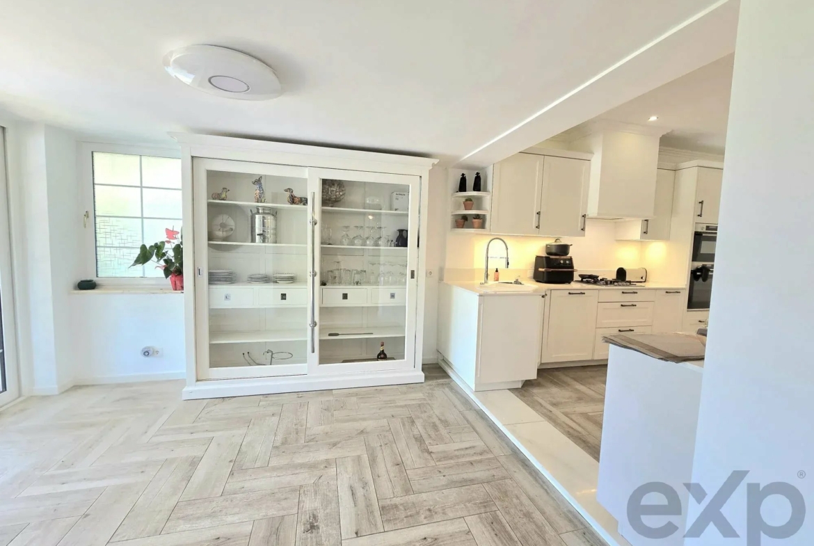 Three-bedroom villa with two-bedroom annexe, pool and countryside views in Carvoeiro, photo 32