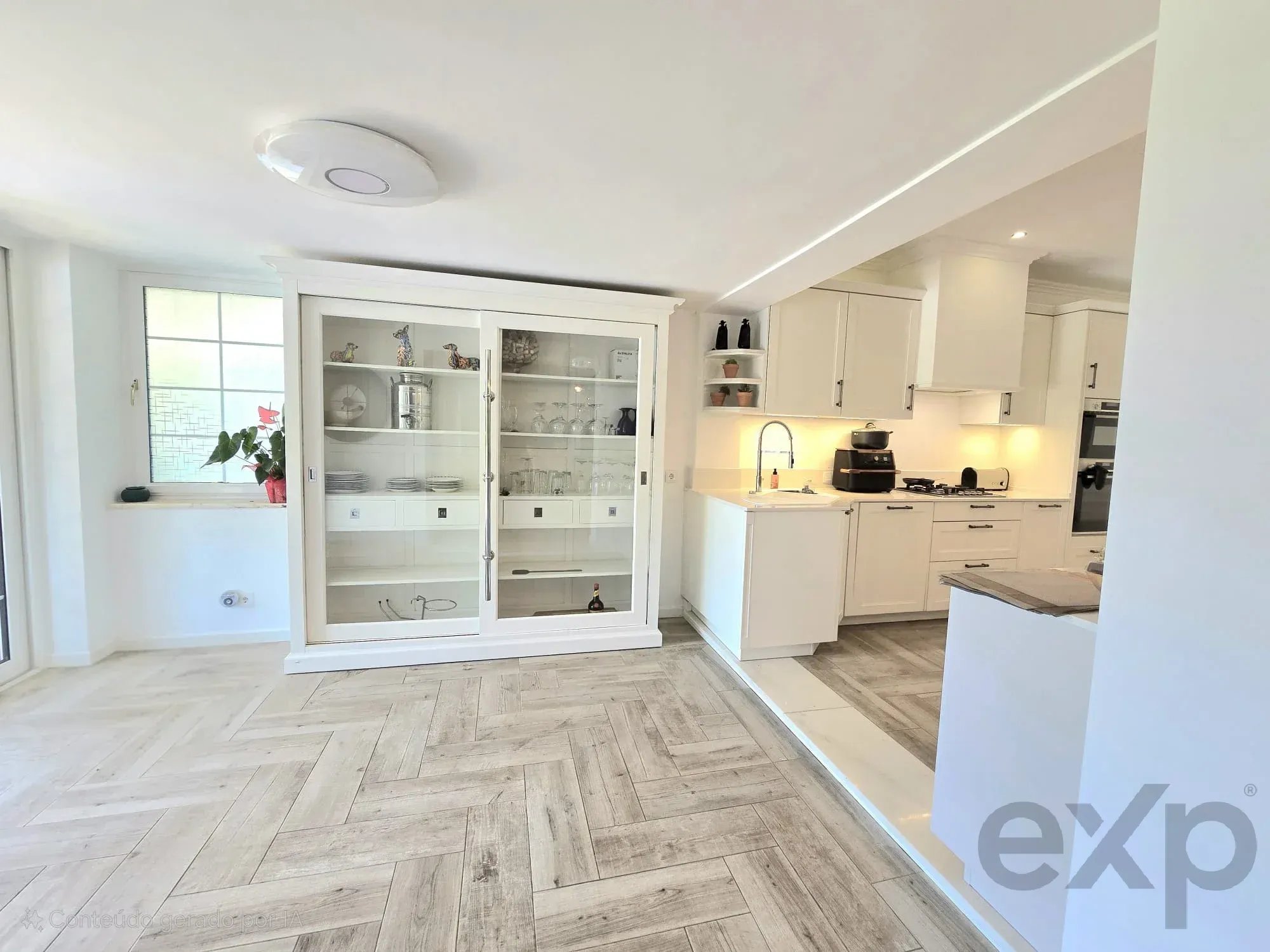Three-bedroom villa with two-bedroom annexe, pool and countryside views in Carvoeiro