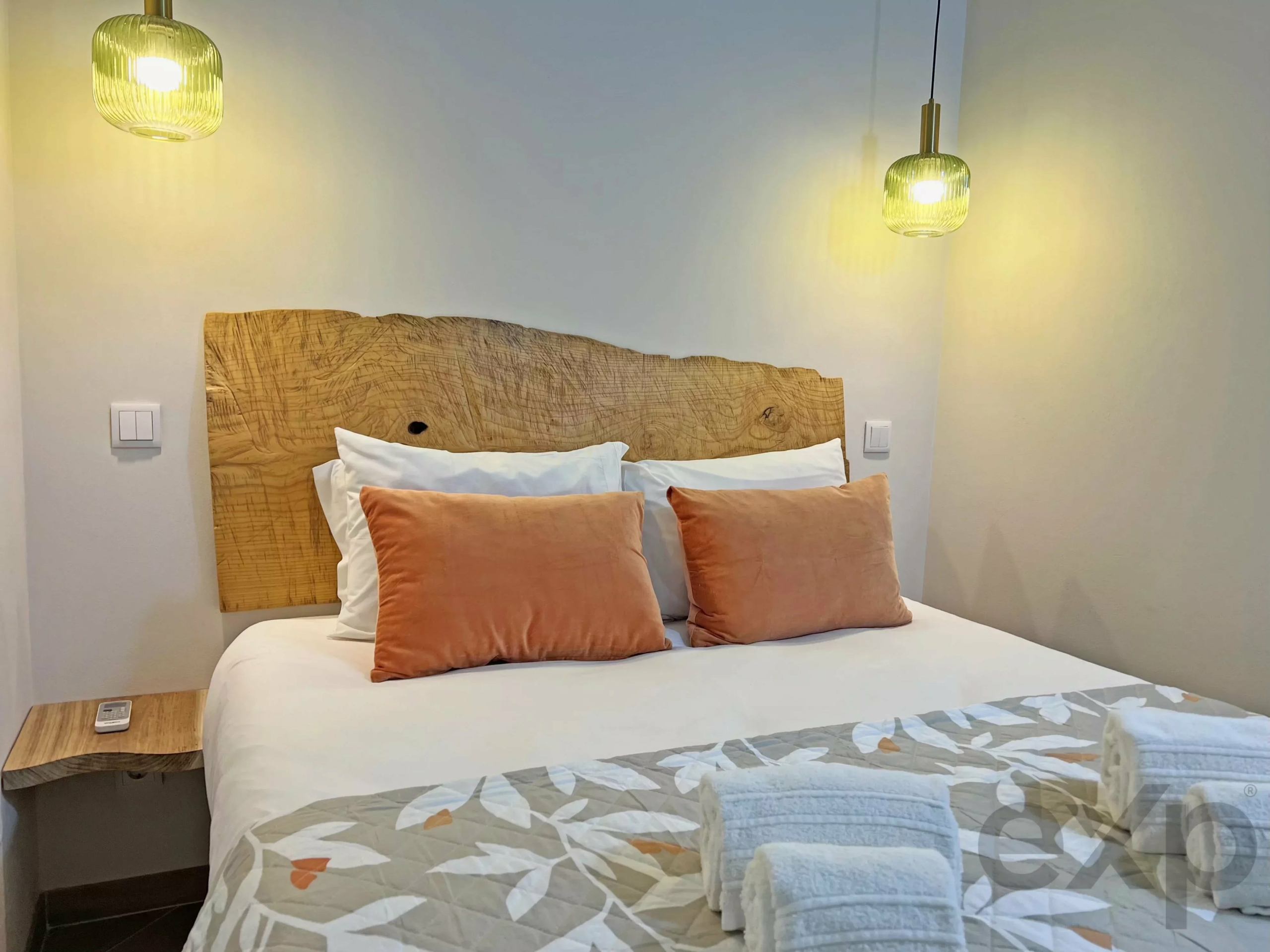 Investment Opportunity: Property with an Annual Income of €22,000 in Fuseta