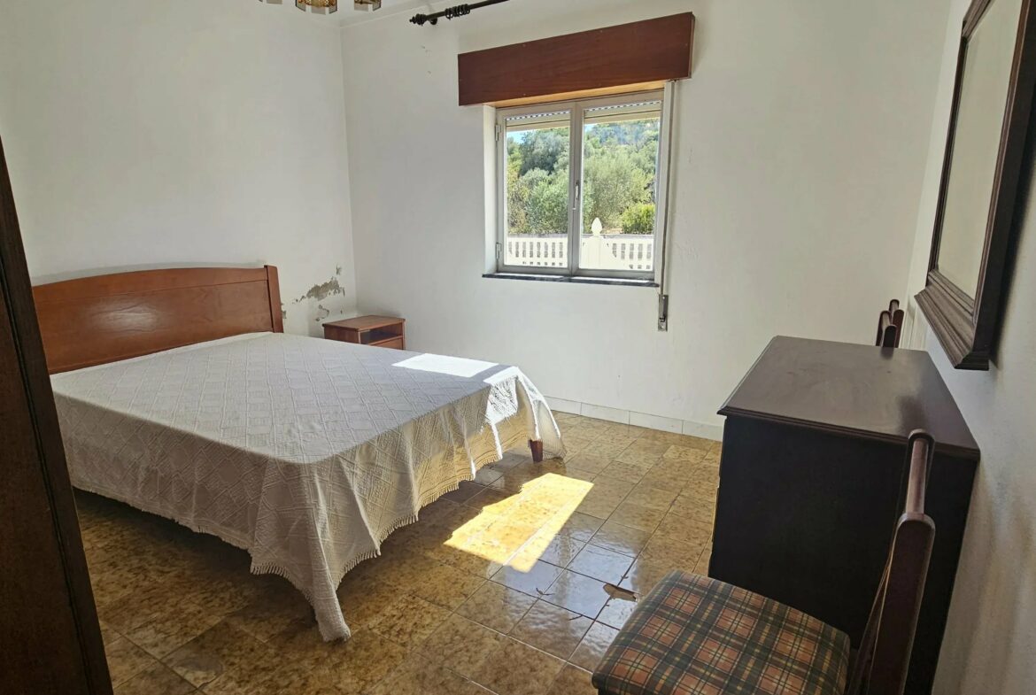 Two-Family House in Ferragudo - Charm, Space and Potential, photo 16