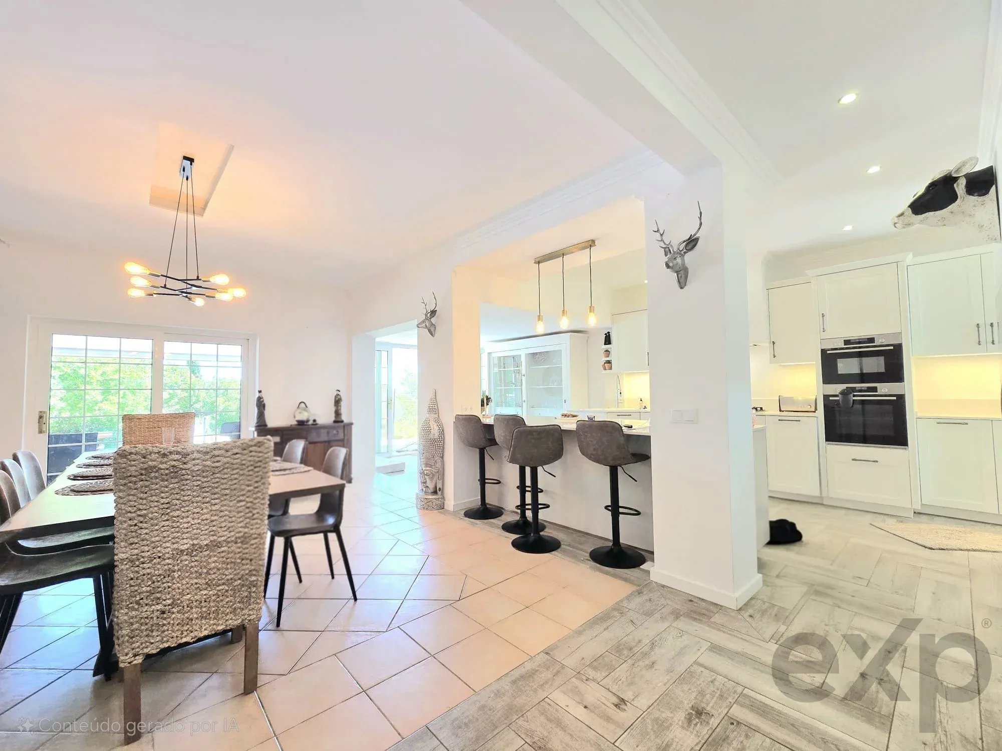 Three-bedroom villa with two-bedroom annexe, pool and countryside views in Carvoeiro