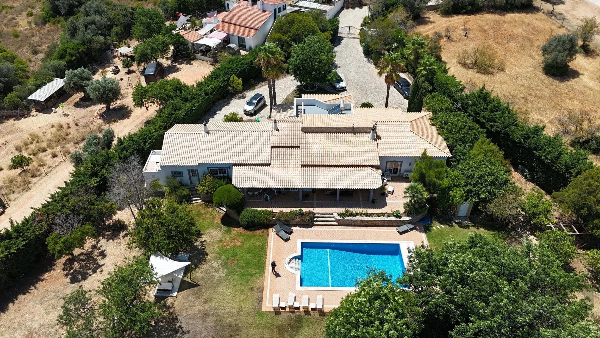 Three-bedroom villa with two-bedroom annexe, pool and countryside views in Carvoeiro