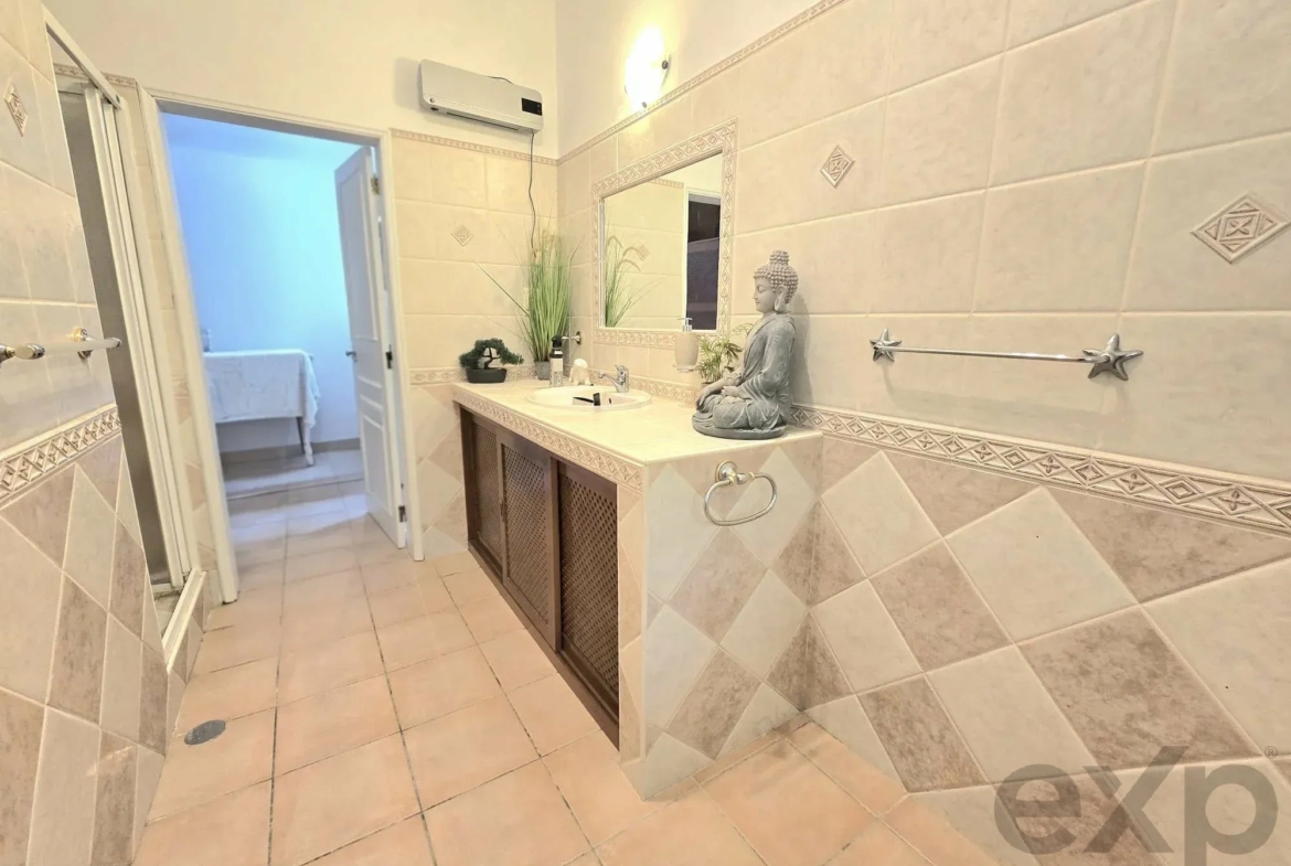 Three-bedroom villa with two-bedroom annexe, pool and countryside views in Carvoeiro, photo 111