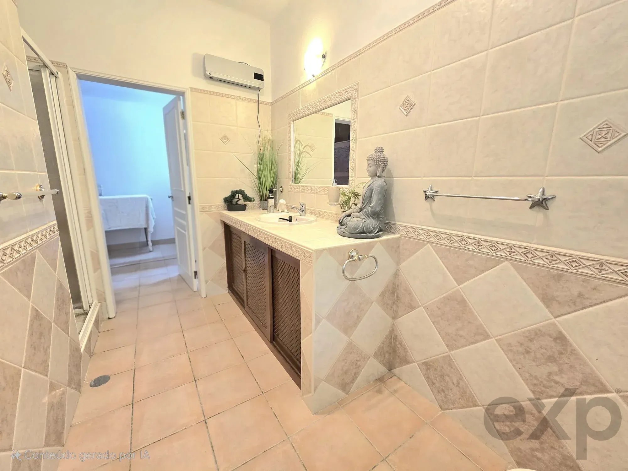 Three-bedroom villa with two-bedroom annexe, pool and countryside views in Carvoeiro