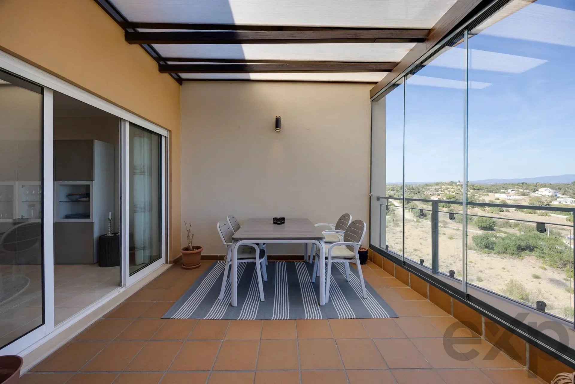 2-Bed with Private Rooftop & Indoor Pool, Lagos