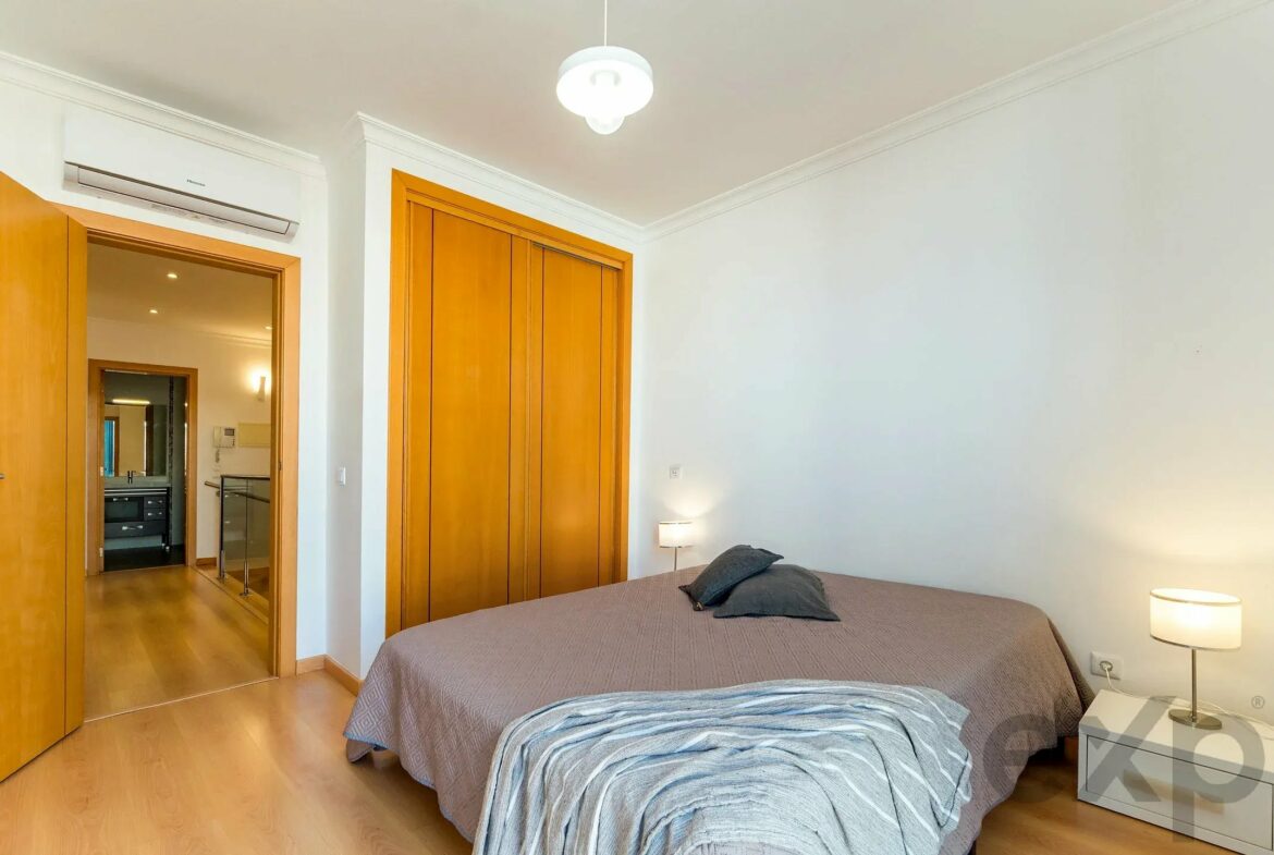 Contemporary 4-Bedroom Duplex with Terraces and Sea Views | Quinta da Foz, Tavira, photo 26