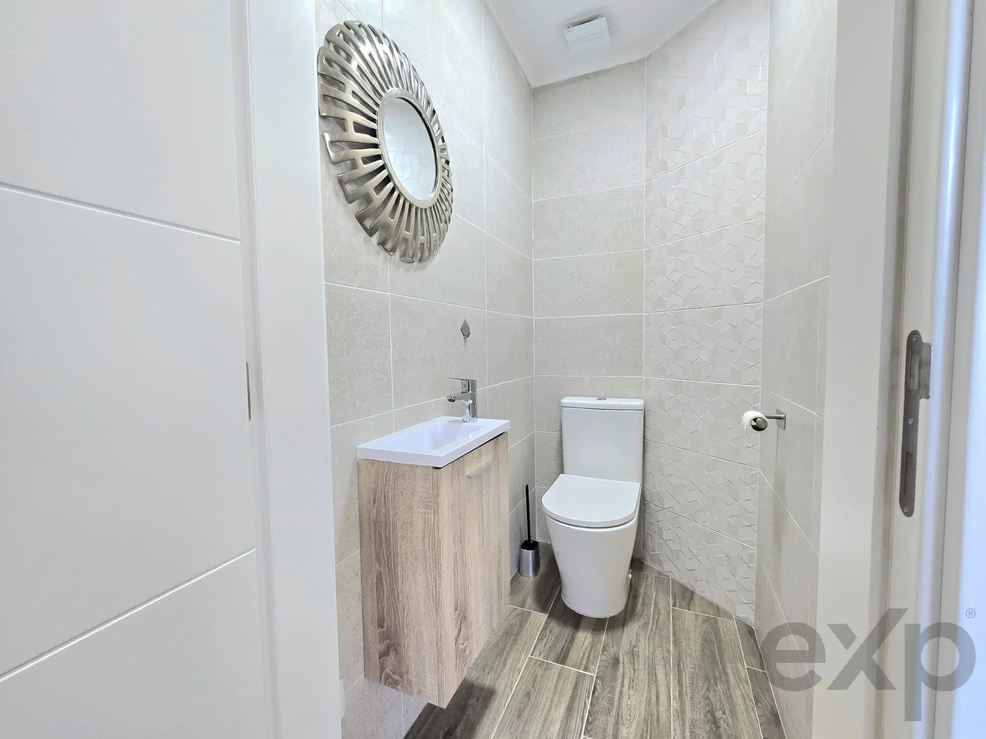 Three-bedroom villa with two-bedroom annexe, pool and countryside views in Carvoeiro
