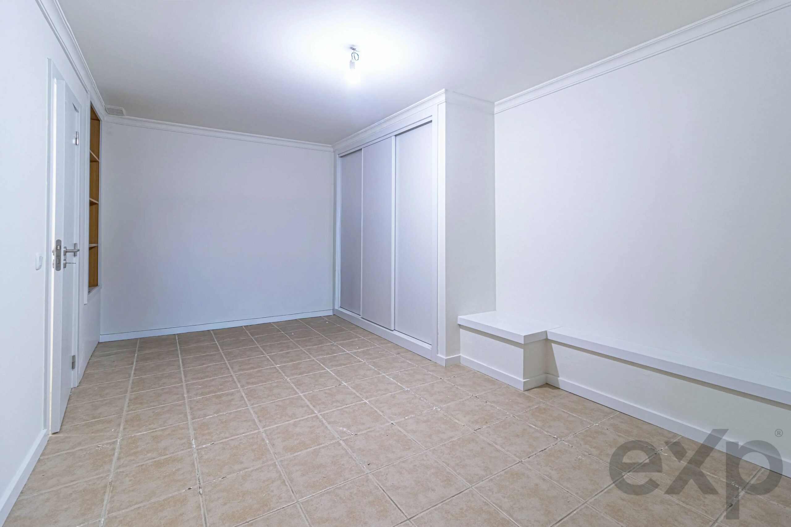 Modern 3-Bedroom Twin Villa in Tavira