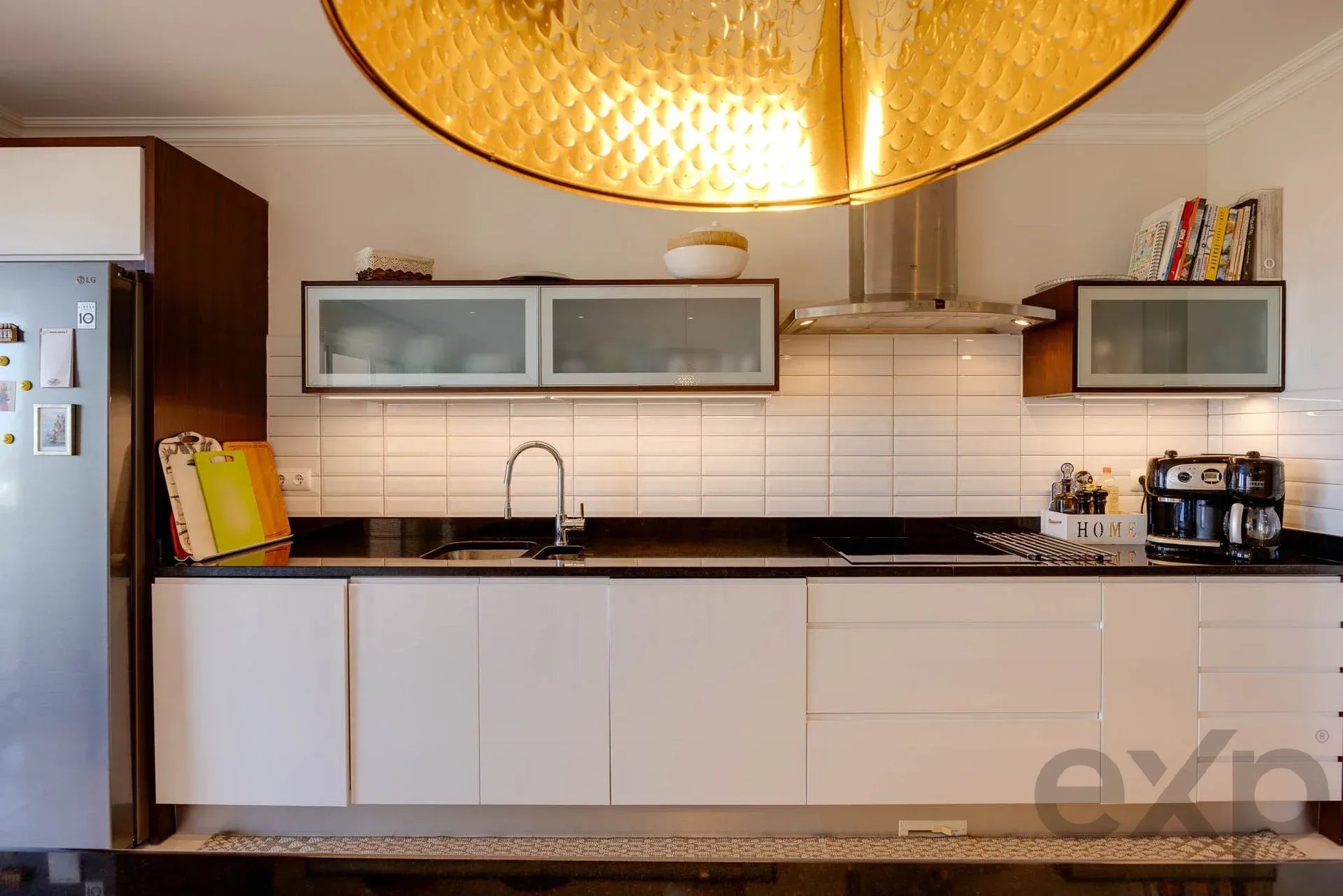 2-Bed with Private Rooftop & Indoor Pool, Lagos