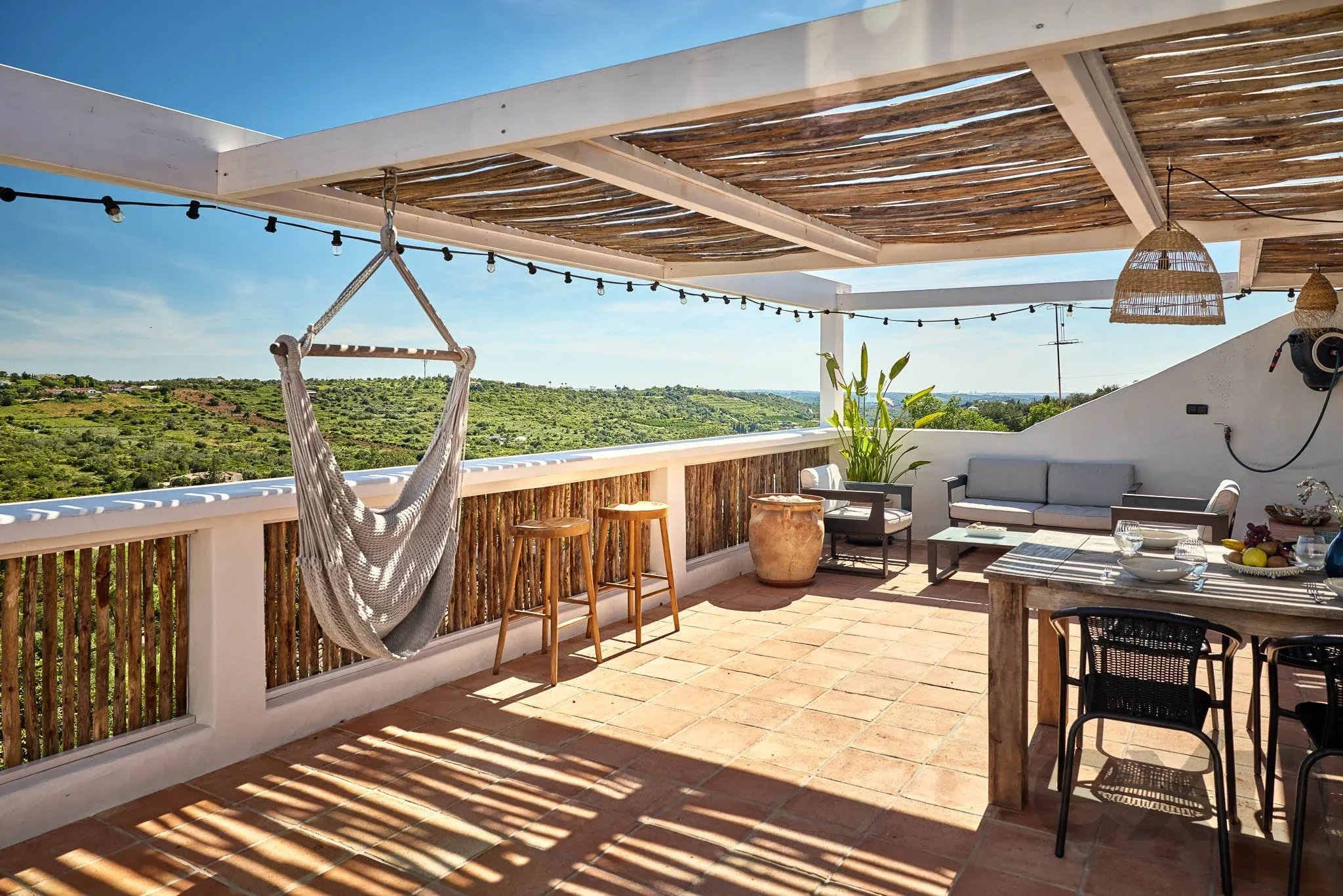 Renovated Village Townhouse with Rooftop Plunge Pool and Studio, near Silves