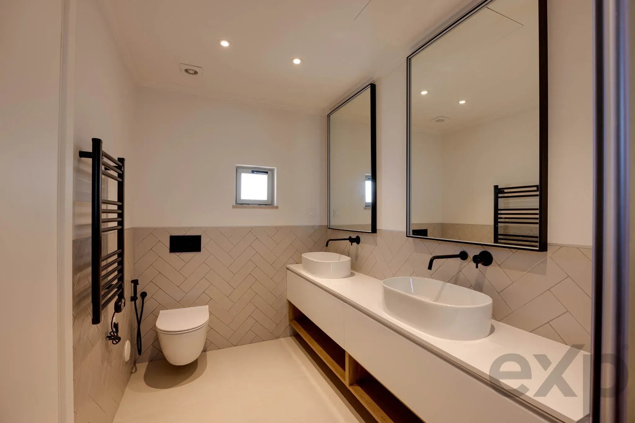 New 4-Bed Luxury Villa with Pool & Sauna, Lagos