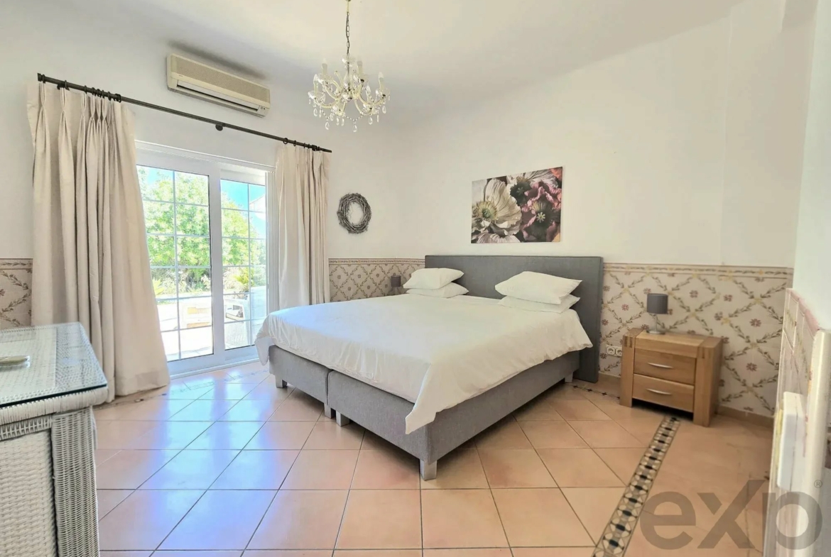 Three-bedroom villa with two-bedroom annexe, pool and countryside views in Carvoeiro, photo 68