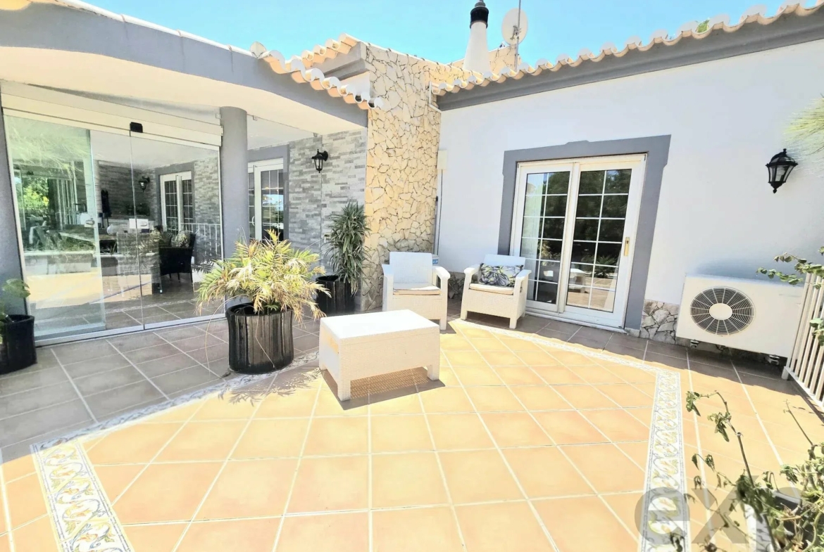 Three-bedroom villa with two-bedroom annexe, pool and countryside views in Carvoeiro, photo 20