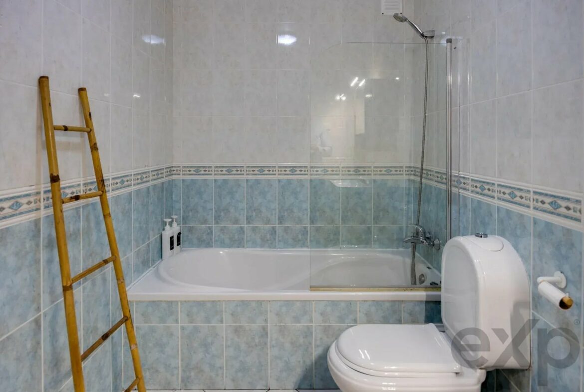 Old Town T1+1 with AL Licence, Central Lagos, photo 15