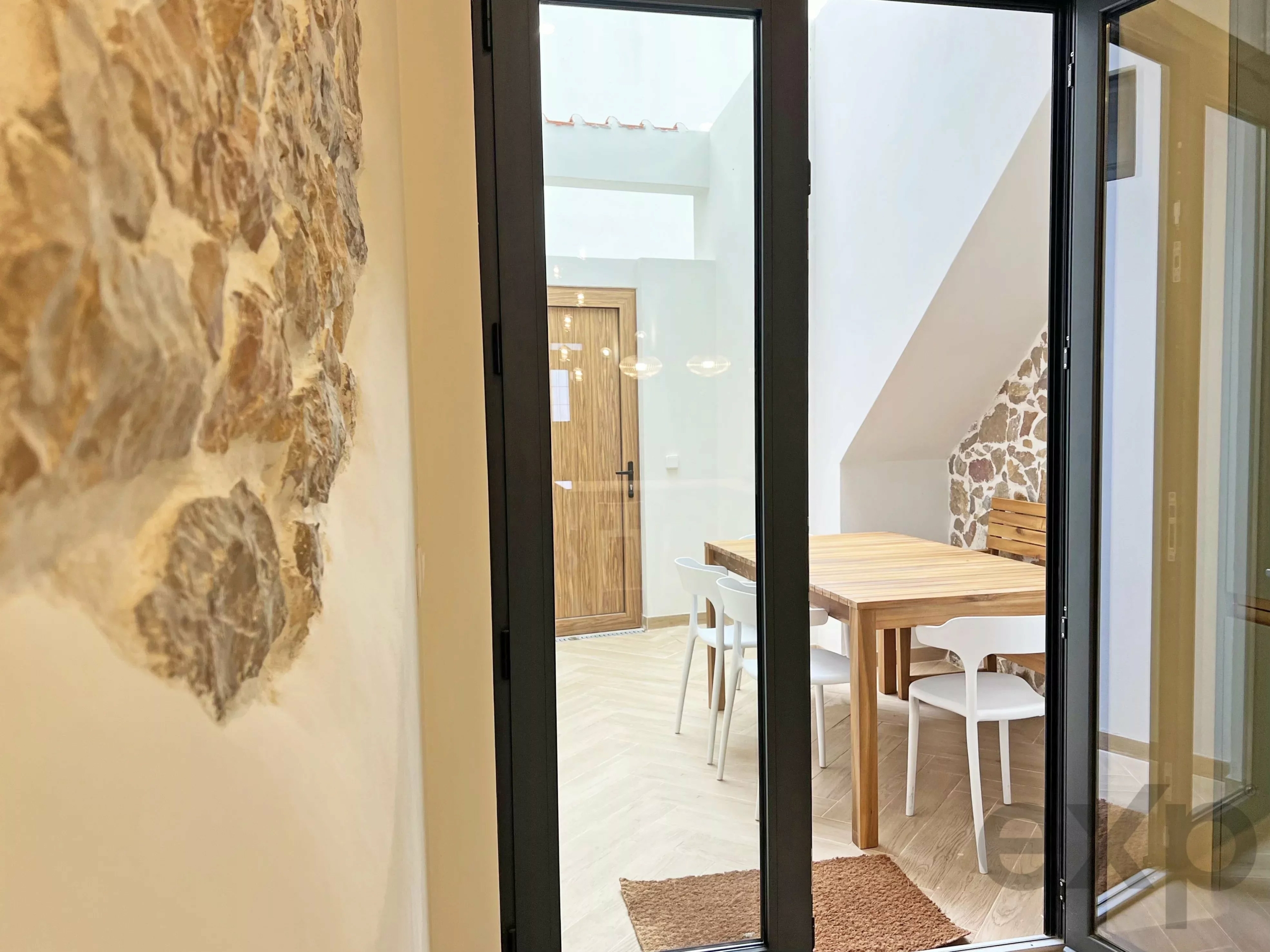 Investment Opportunity: Property with an Annual Income of €22,000 in Fuseta