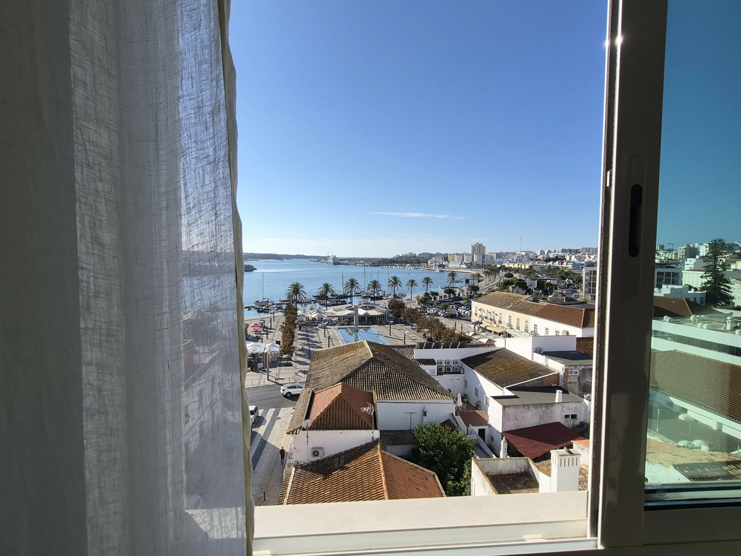 Apartment T3, Panoramic River View.