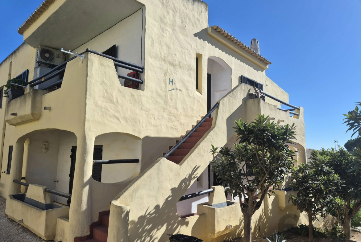 Fully renovated and furnished one-bedroom apartment in Alvor, photo 28