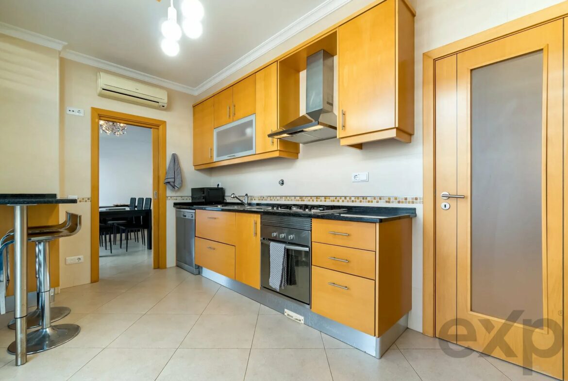 Contemporary 4-Bedroom Duplex with Terraces and Sea Views | Quinta da Foz, Tavira, photo 11