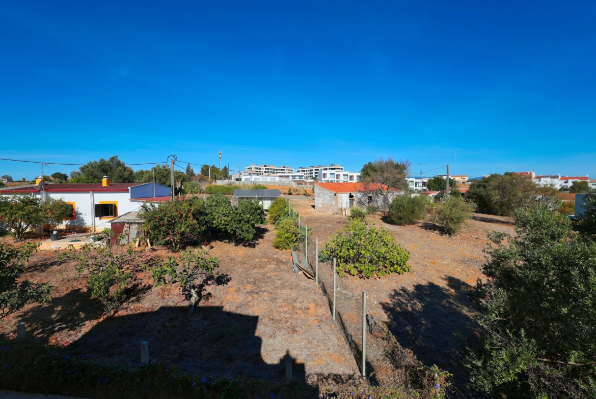 Elegant 3-bedroom semi-detached house with terraces. double garage and swimming pool - 300m from the new golf course and 1 km from the beaches of Ferragudo., photo 44