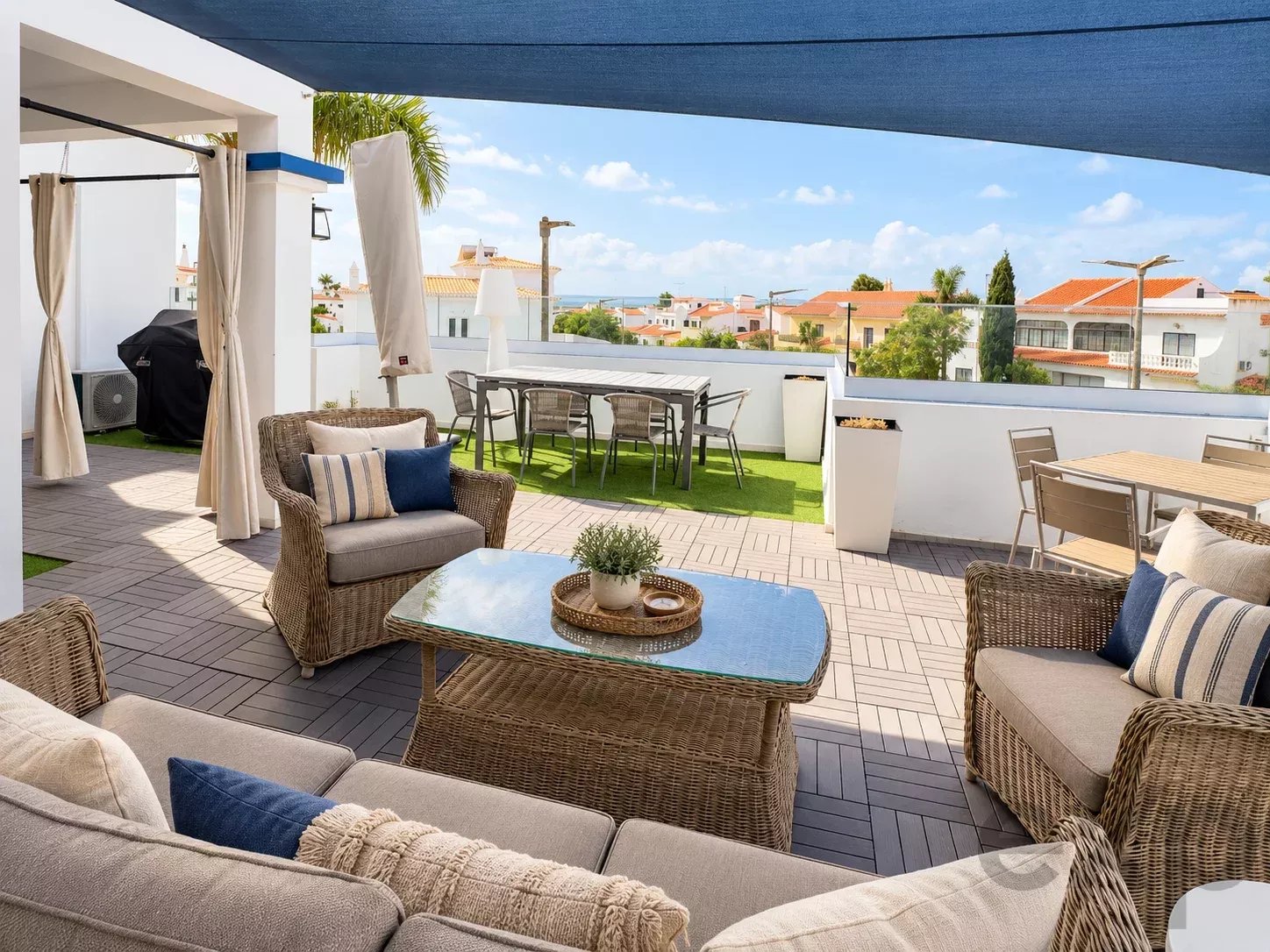 4-Bedroom Villa - Charm and Terraces with Views over the Ria Formosa