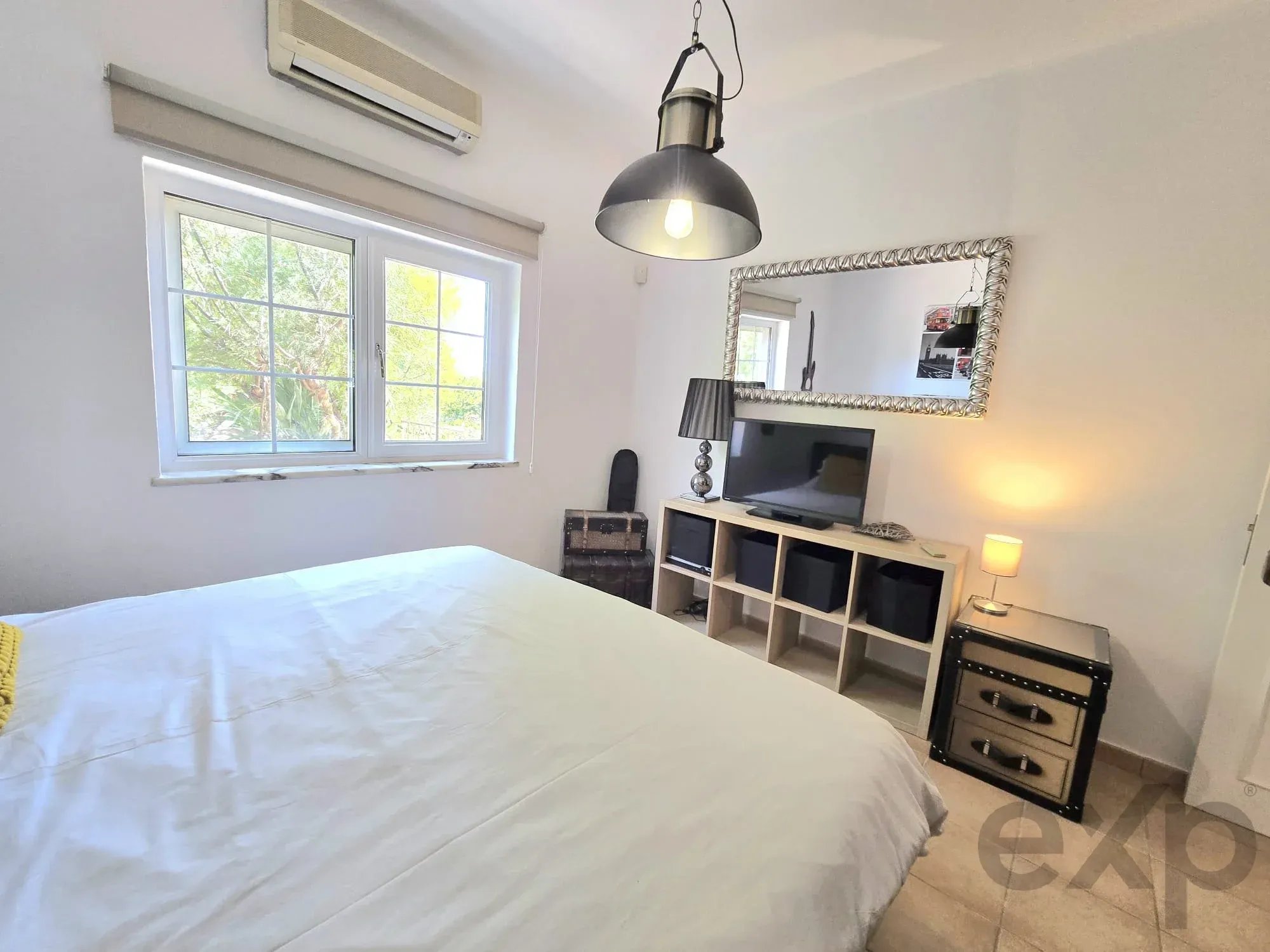 Three-bedroom villa with two-bedroom annexe, pool and countryside views in Carvoeiro