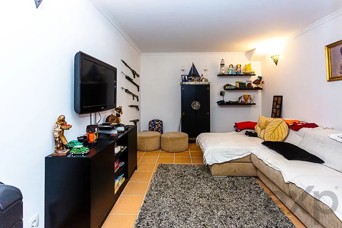 Exceptional Detached House with Swimming Pool, Panoramic Views and Privacy, 3 Minutes from Loulé